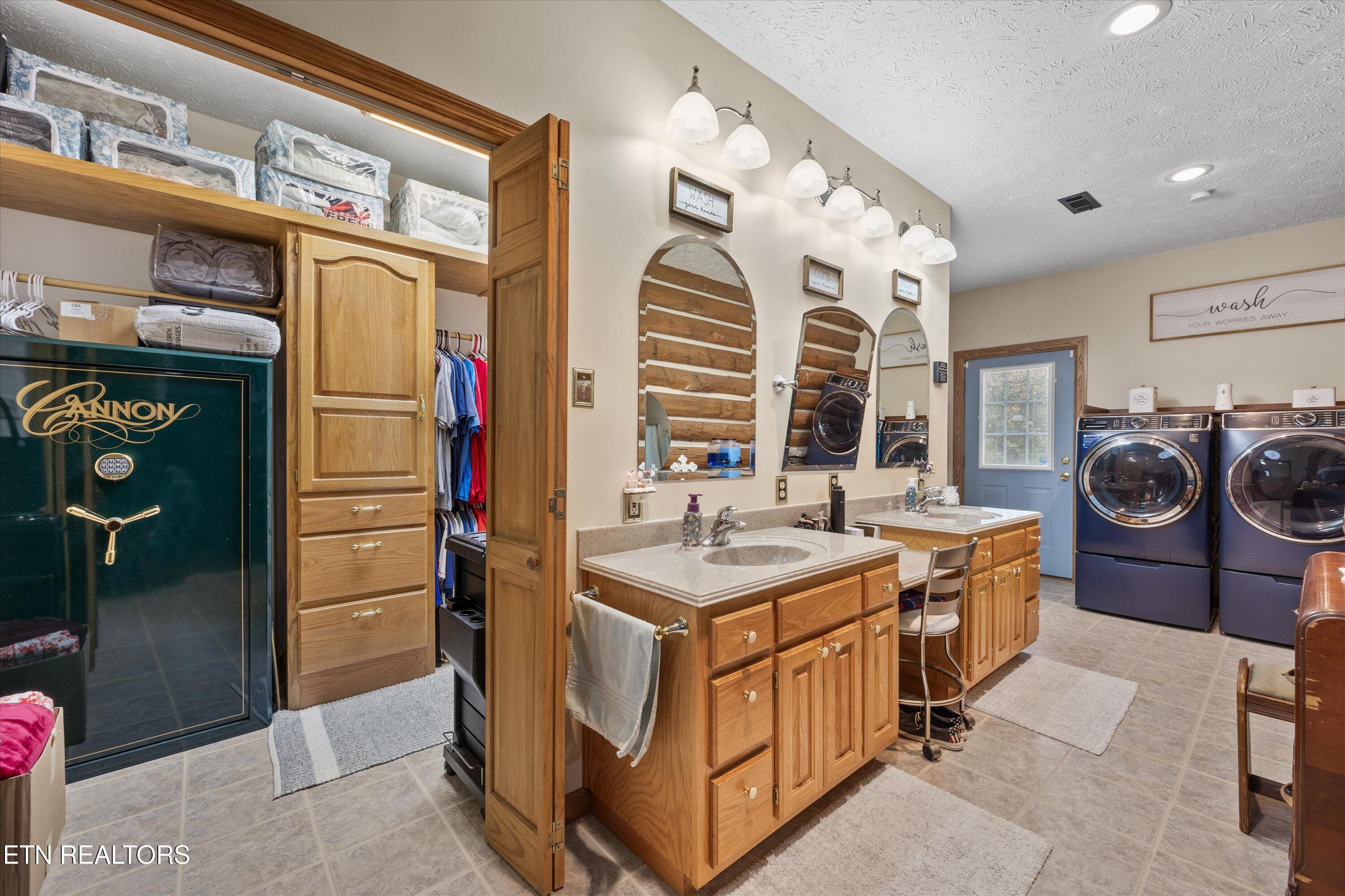 755 Farmington Way Maryville TN 37801