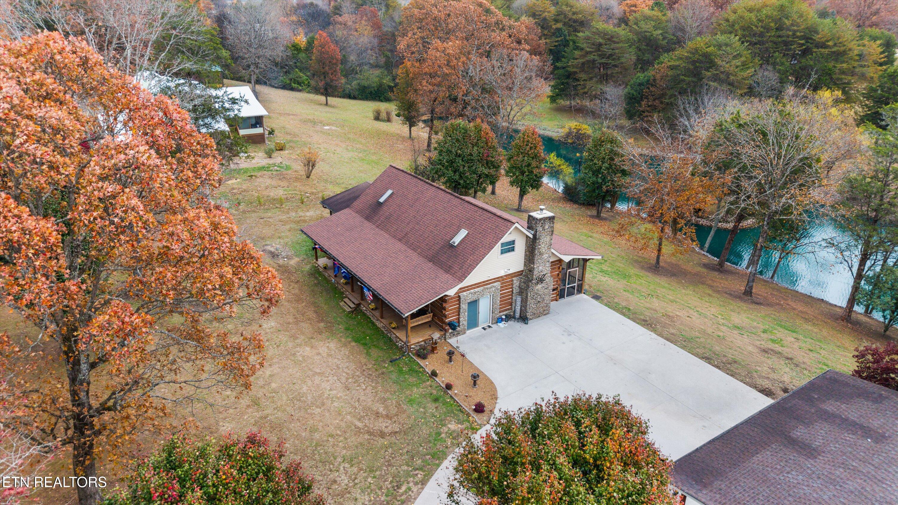 755 Farmington Way Maryville TN 37801