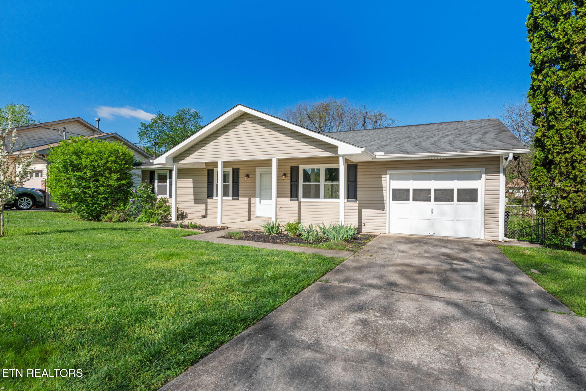 111 Terri Lane Oak Ridge TN 37830