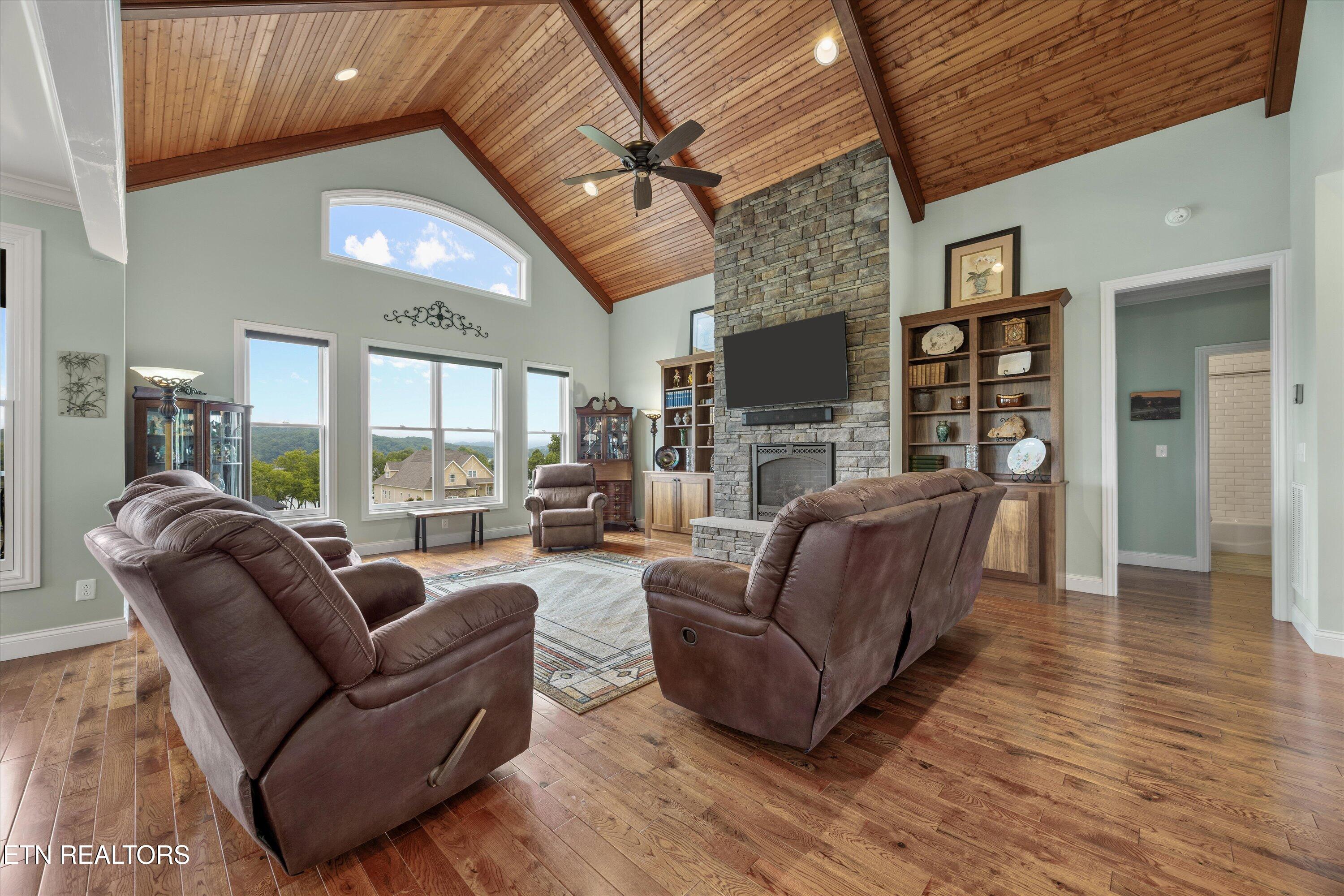 307 W Shore Drive Rockwood TN 37854