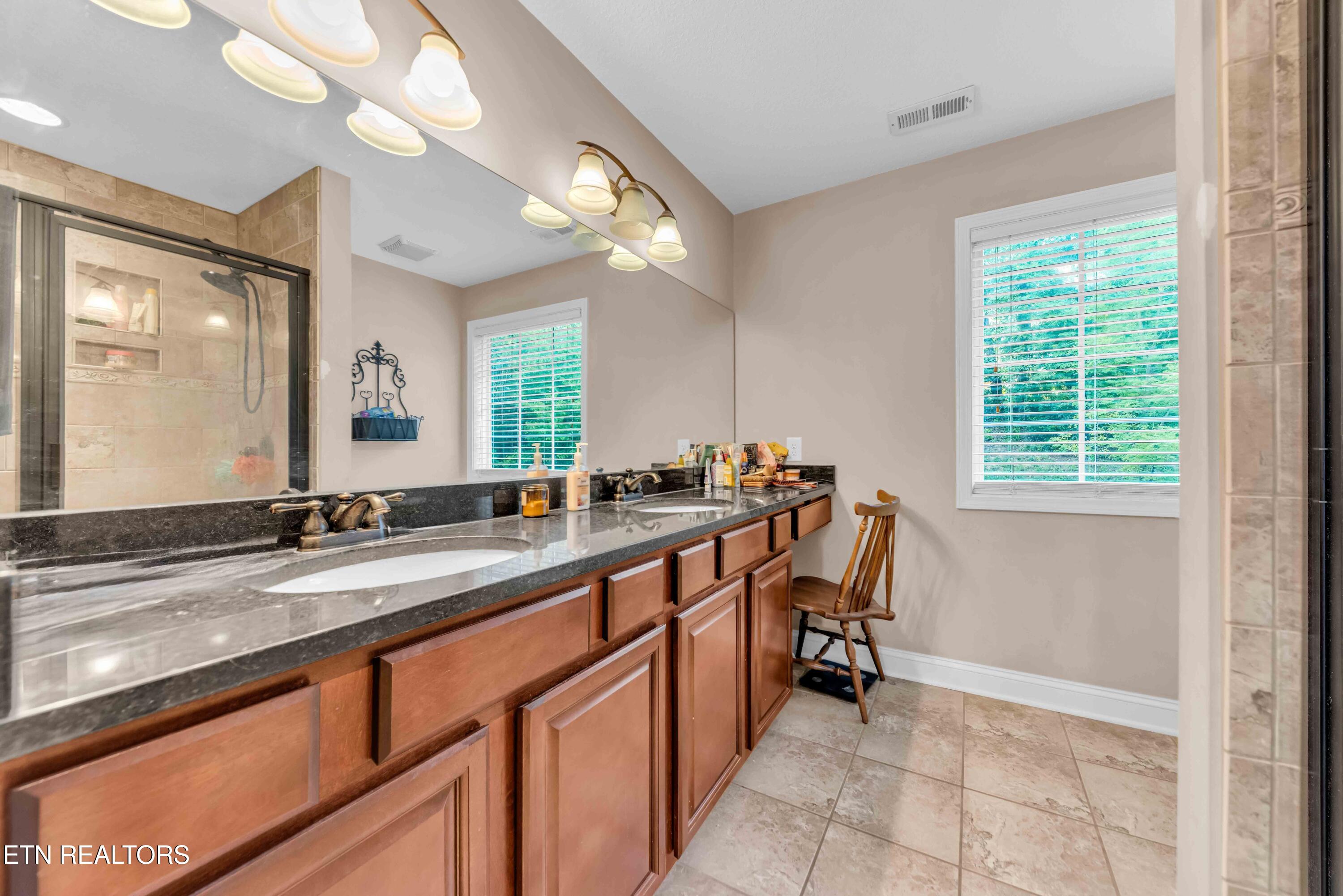 8411 Harbor Cove Drive Knoxville TN 37938
