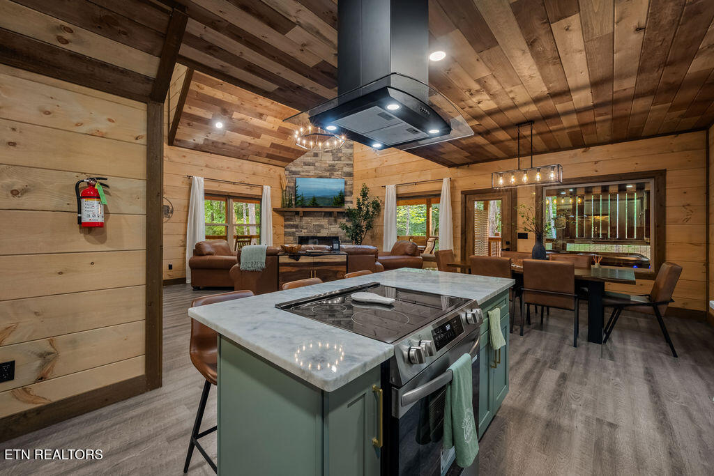 2320 Bogle Spring Loop Sevierville TN 37862