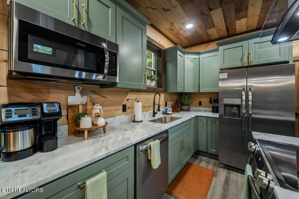 2320 Bogle Spring Loop Sevierville TN 37862