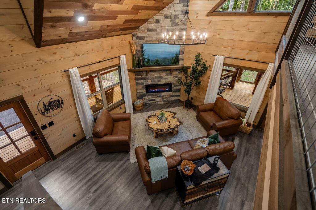 2320 Bogle Spring Loop Sevierville TN 37862