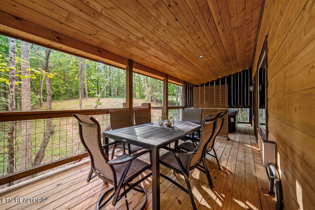 2320 Bogle Spring Loop Sevierville TN 37862