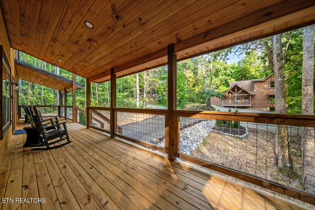 2320 Bogle Spring Loop Sevierville TN 37862