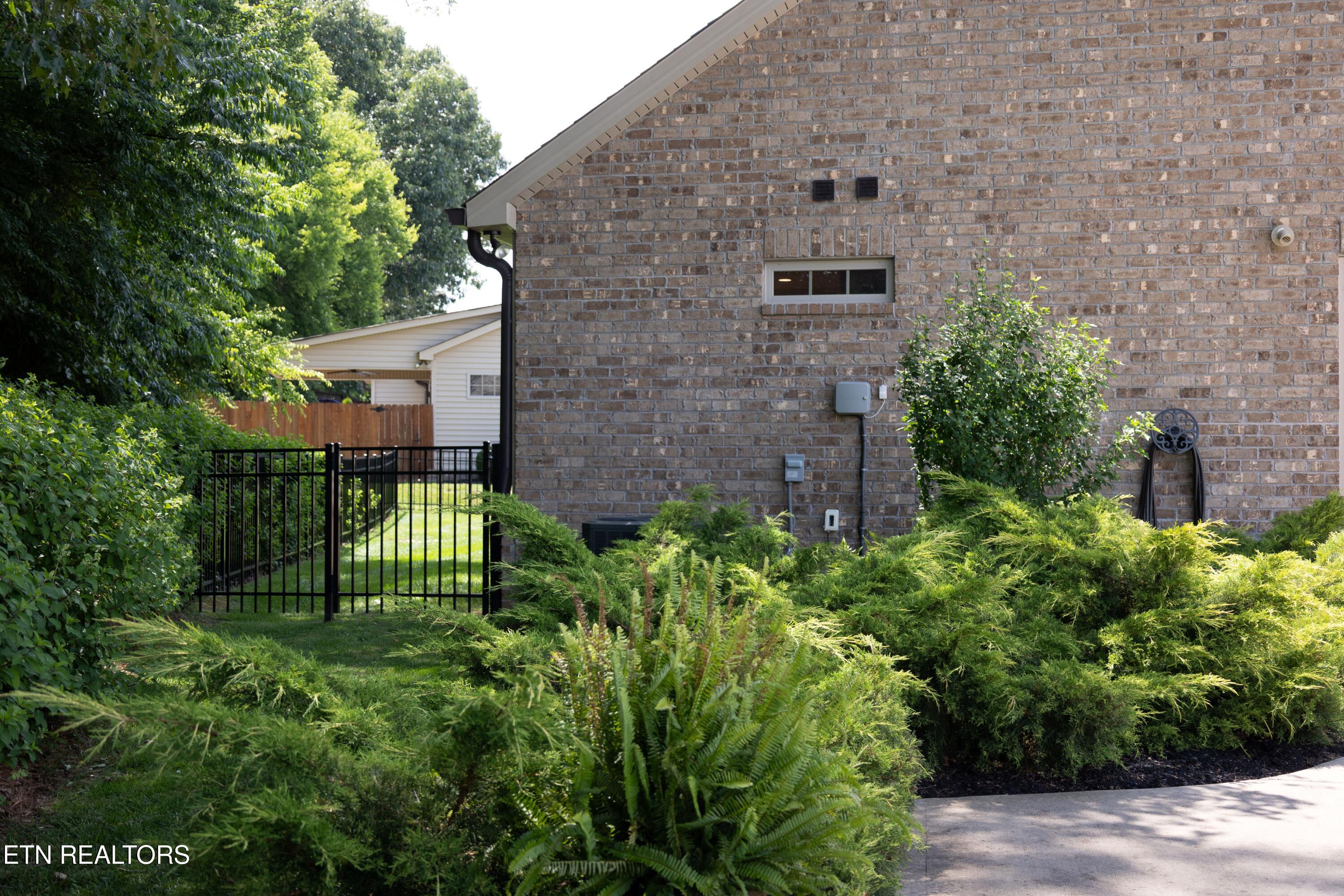 2228 Boulder Crest Lane Sevierville TN 37876