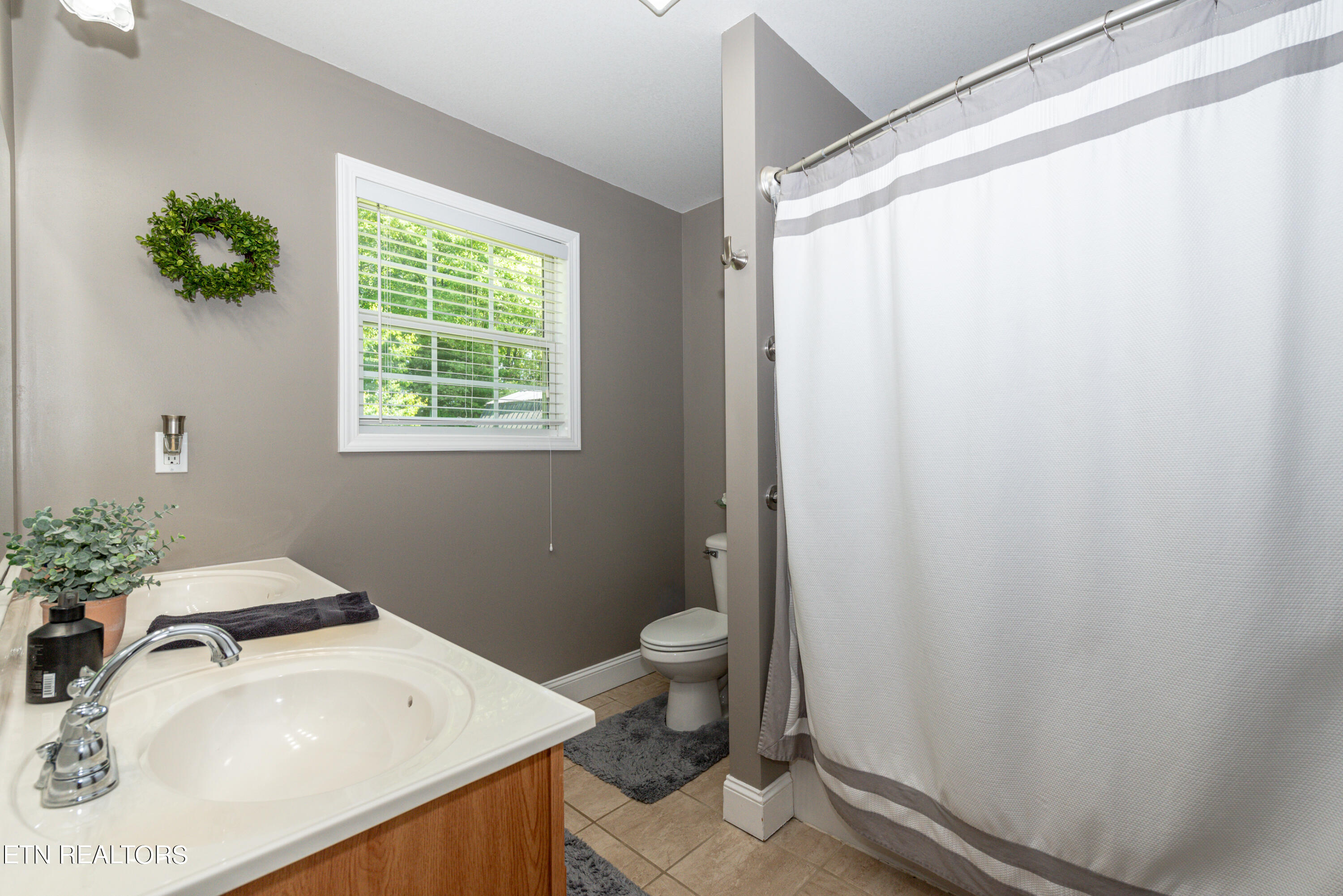 1303 Houston Springs Road Greenback TN 37742