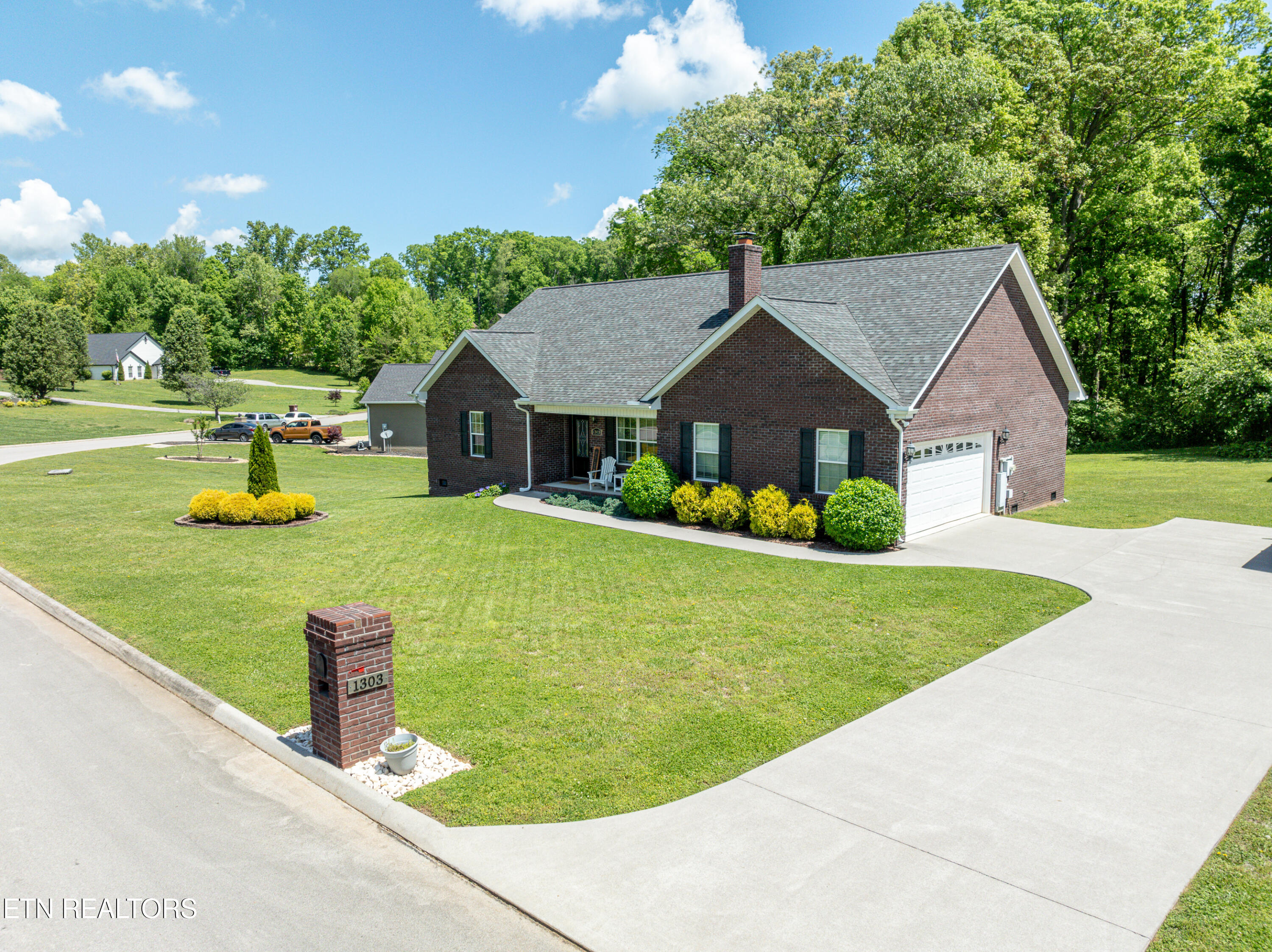 1303 Houston Springs Road Greenback TN 37742