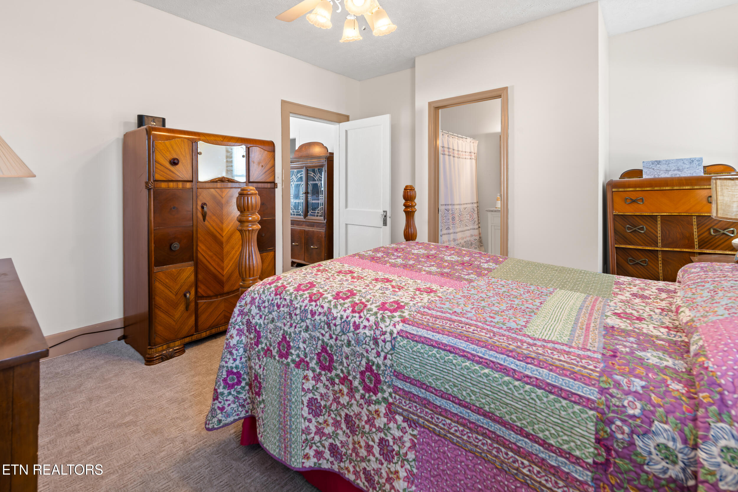 5012 Strawberry Plains Pike Knoxville TN 37914