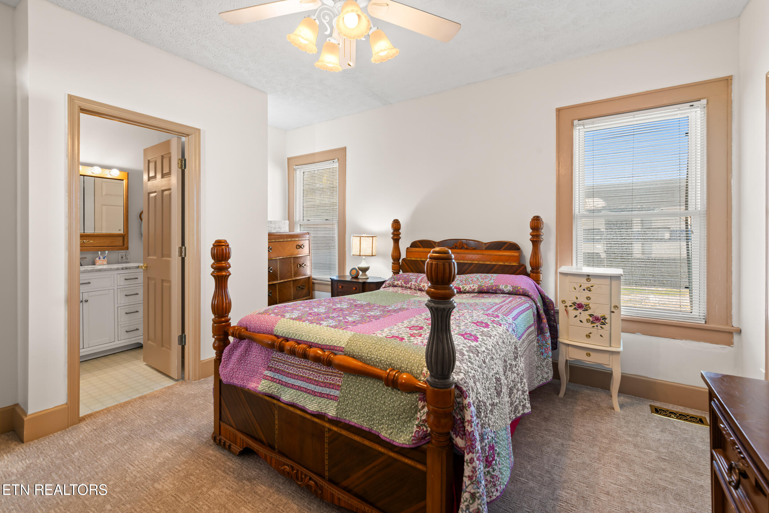 5012 Strawberry Plains Pike Knoxville TN 37914