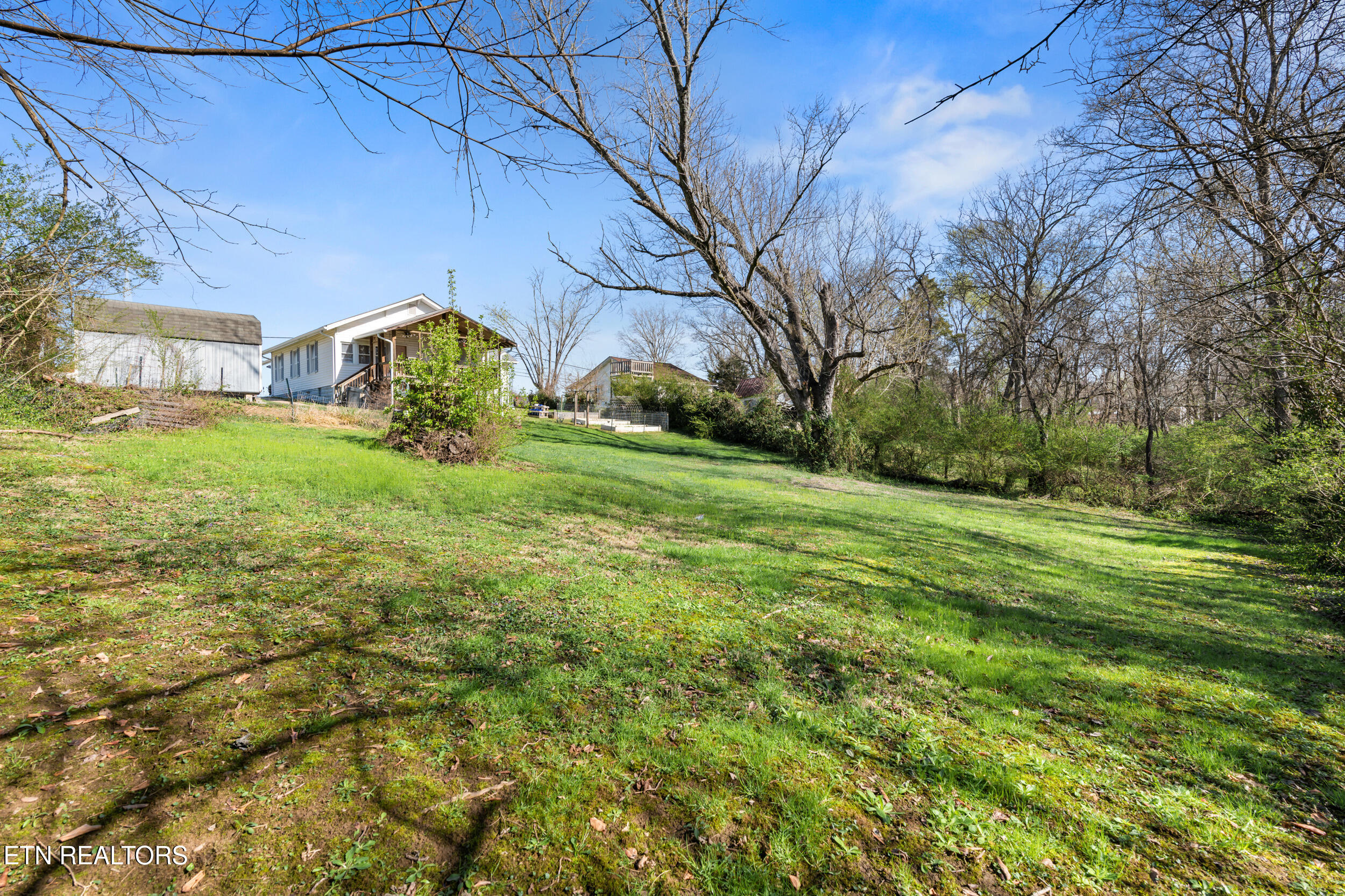 5012 Strawberry Plains Pike Knoxville TN 37914