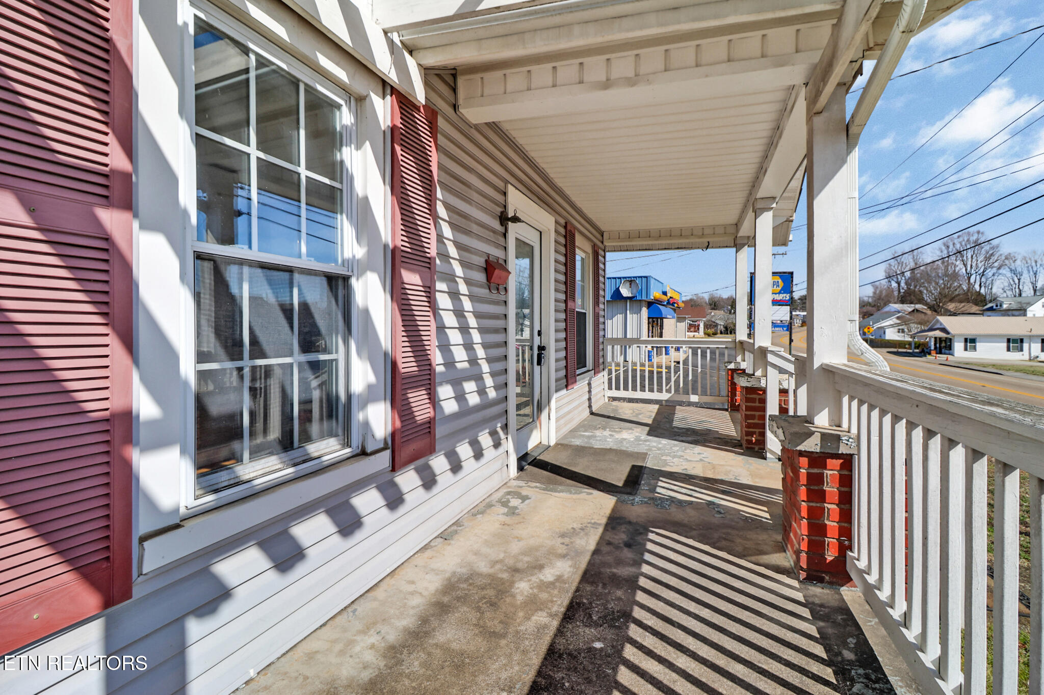 826 Mulberry Street Loudon TN 37774