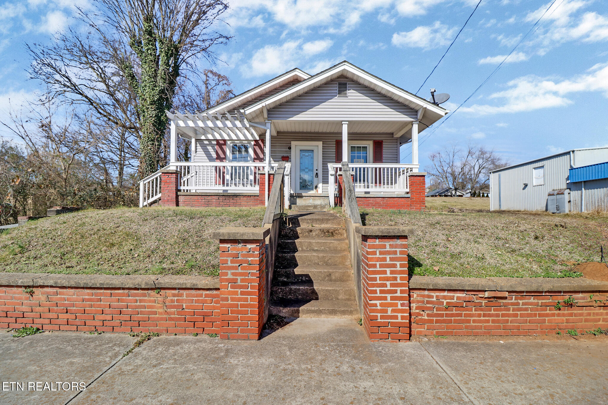 826 Mulberry Street Loudon TN 37774