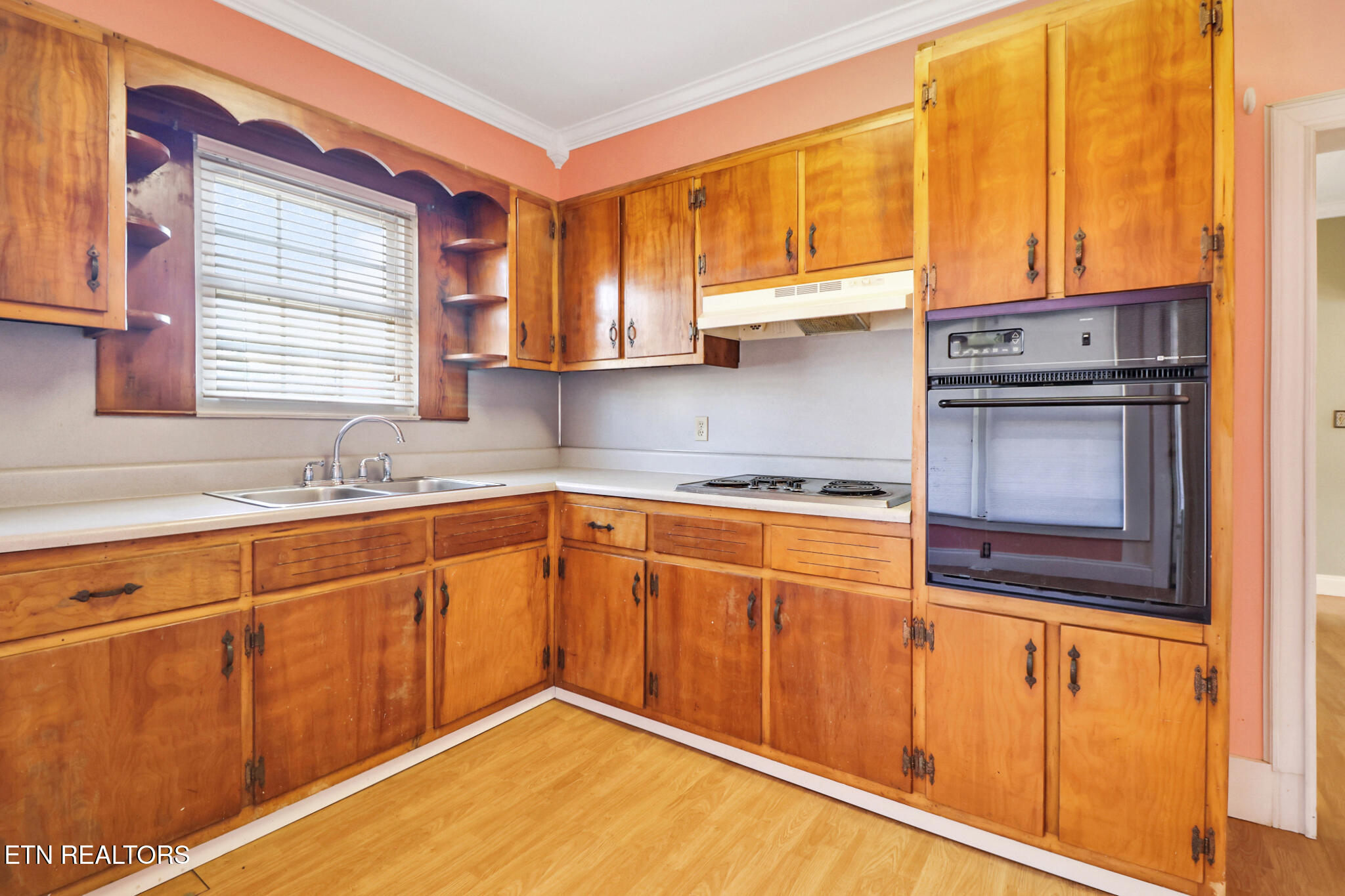 826 Mulberry Street Loudon TN 37774