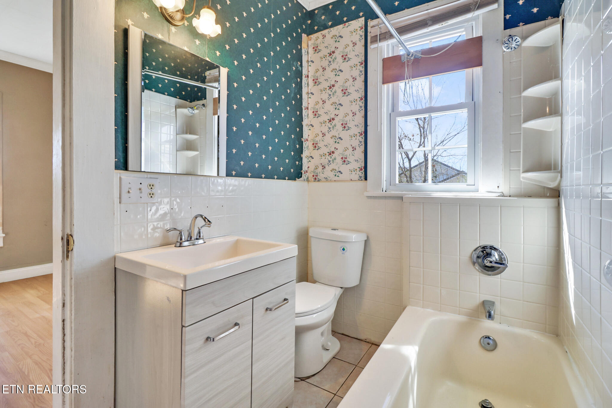 826 Mulberry Street Loudon TN 37774