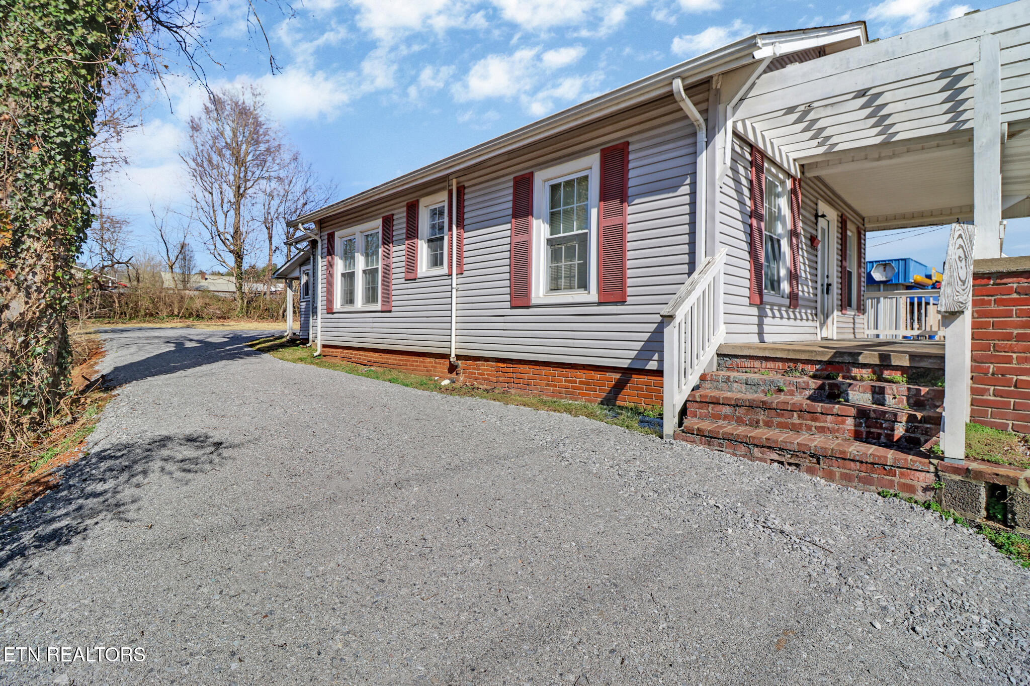 826 Mulberry Street Loudon TN 37774