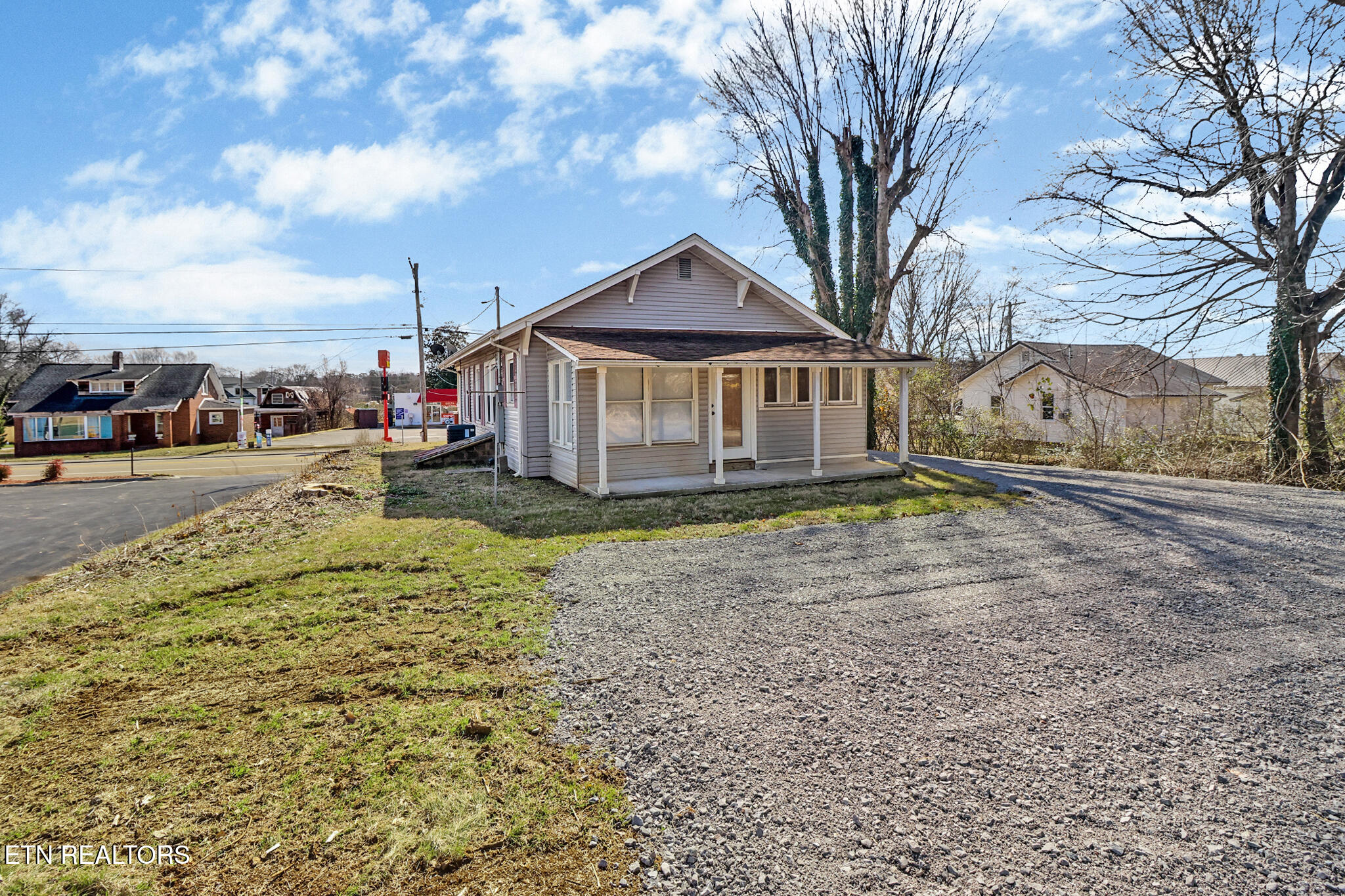 826 Mulberry Street Loudon TN 37774
