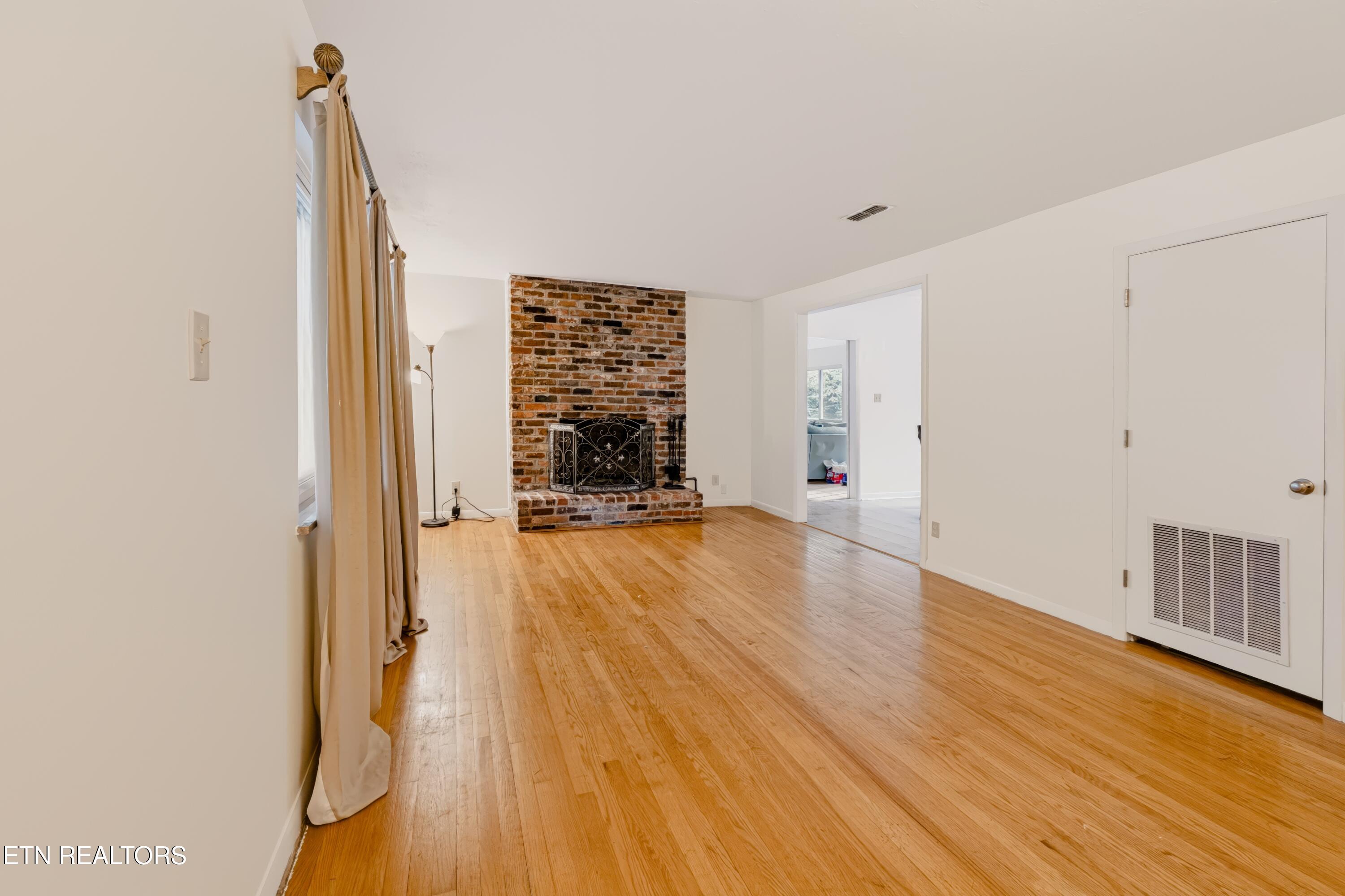 121 Nebraska Avenue Oak Ridge TN 37830