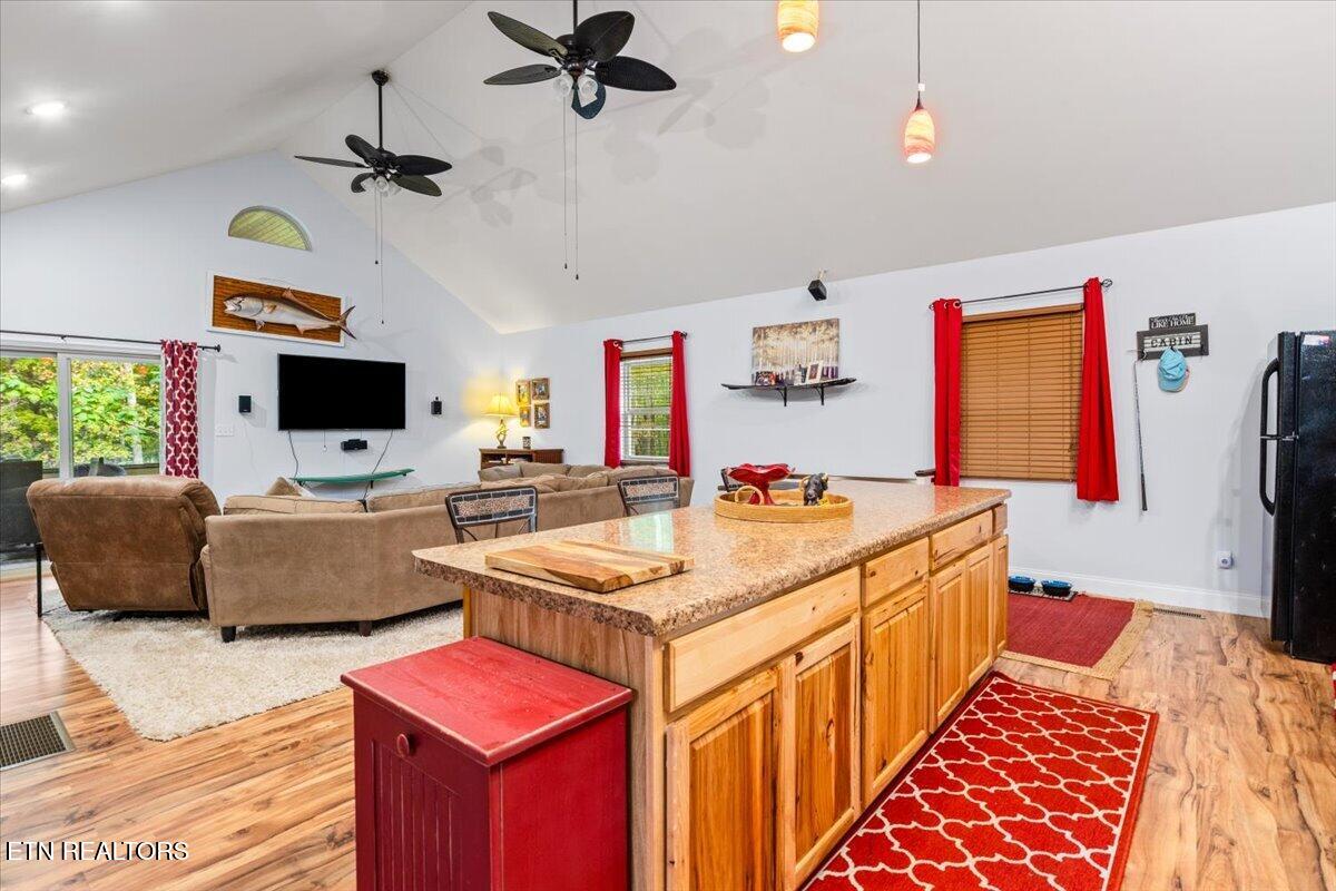 835 Jim Lee Ridge Road Lafollette TN 37766