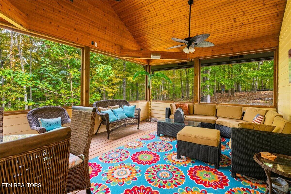 835 Jim Lee Ridge Road Lafollette TN 37766