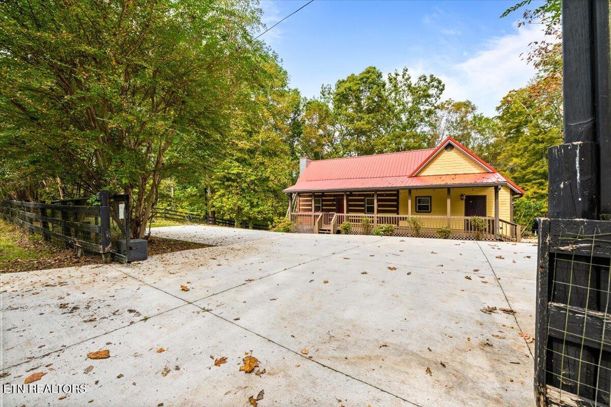 835 Jim Lee Ridge Road Lafollette TN 37766