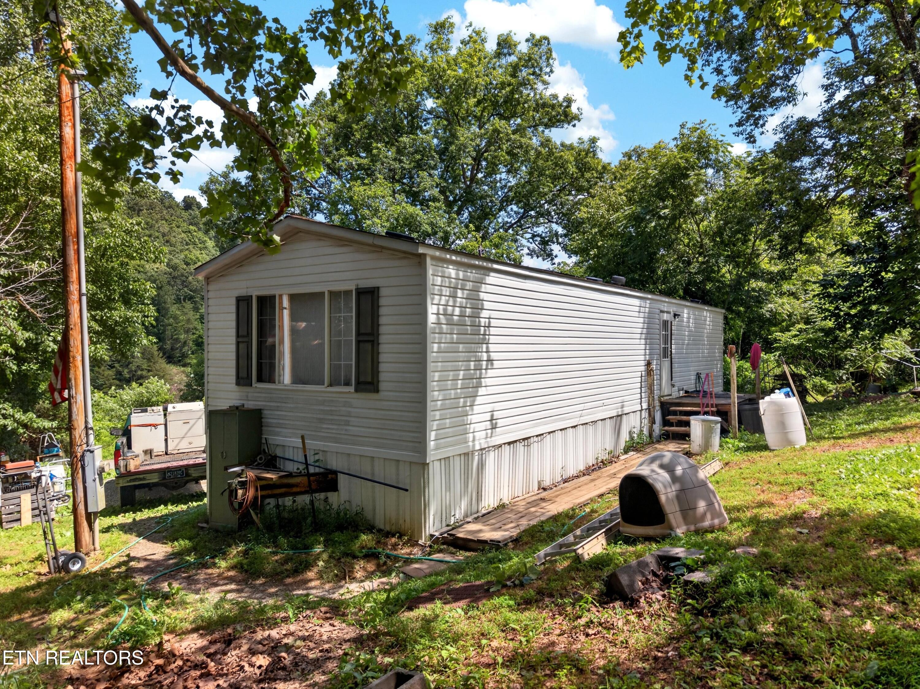 2087 Bullen Valley Road Thorn Hill TN 37881
