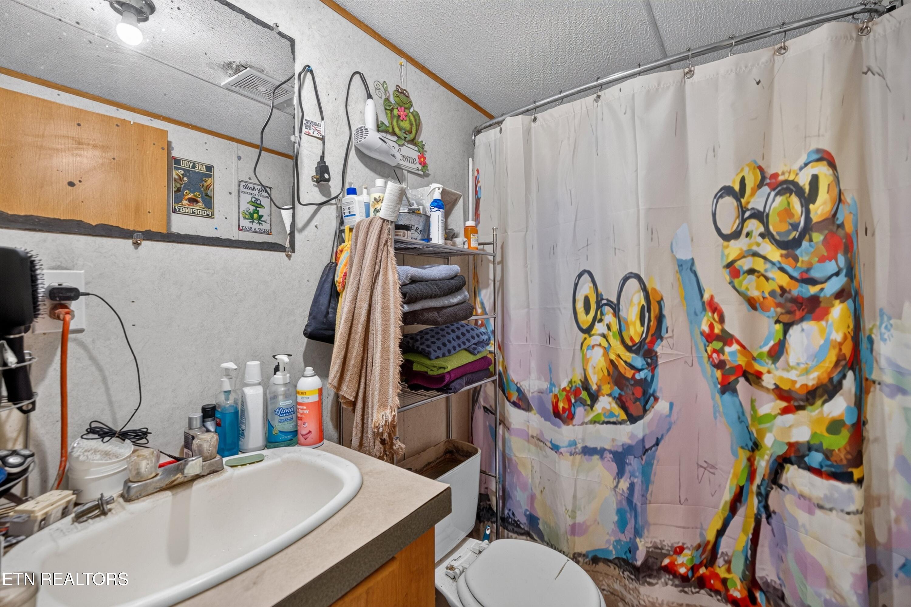 2087 Bullen Valley Road Thorn Hill TN 37881