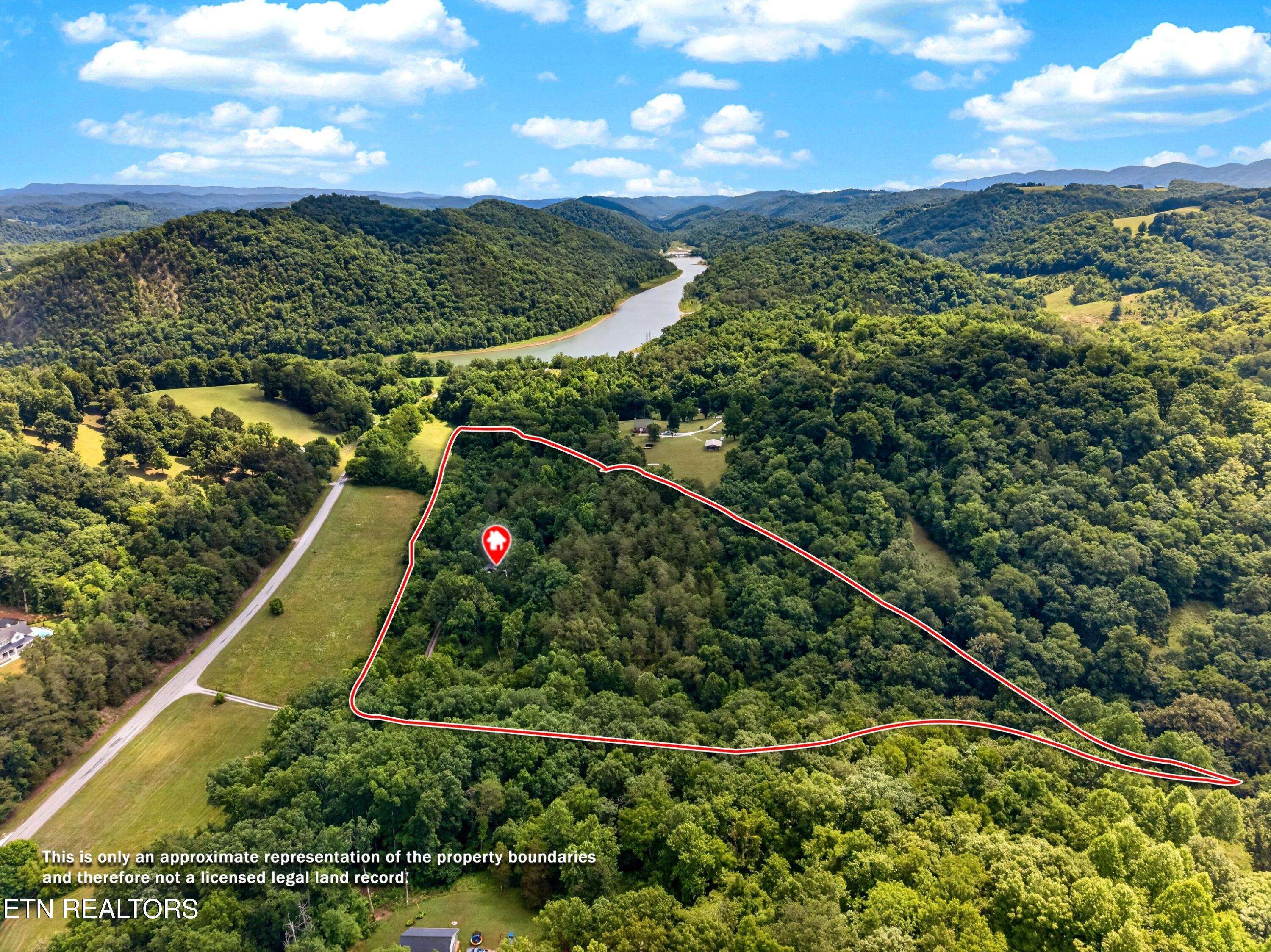 2087 Bullen Valley Road Thorn Hill TN 37881