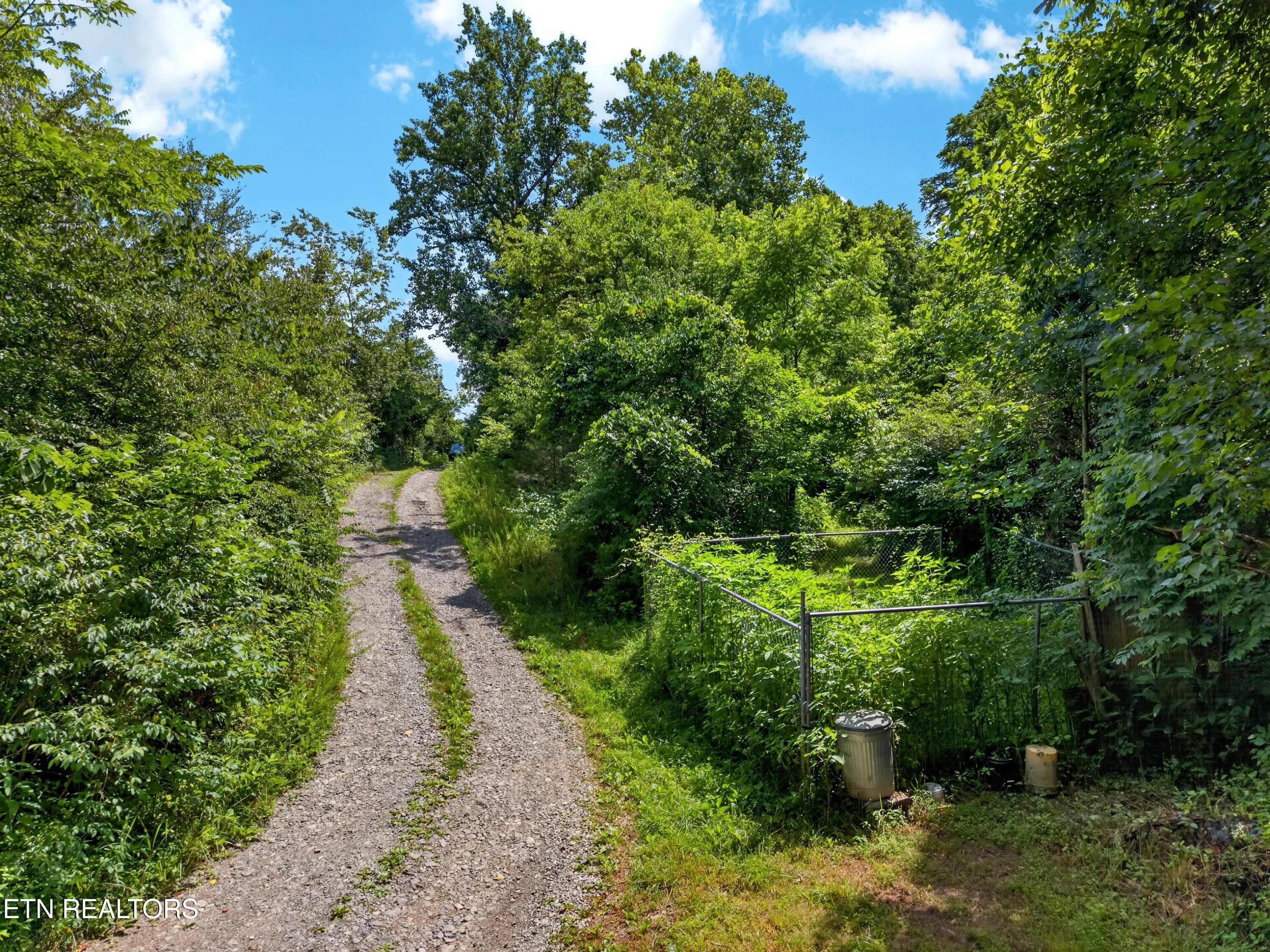 2087 Bullen Valley Road Thorn Hill TN 37881