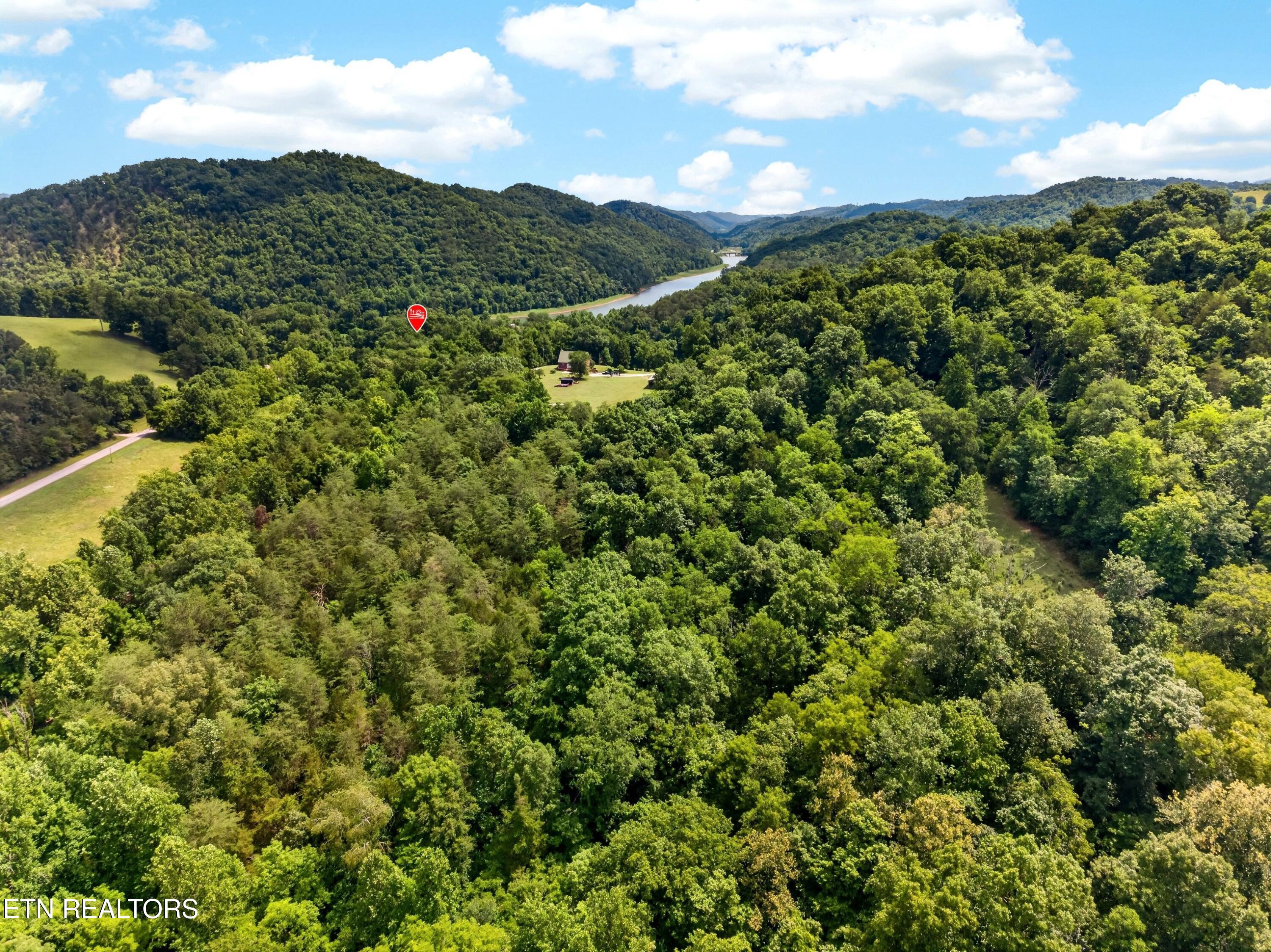 2087 Bullen Valley Road Thorn Hill TN 37881