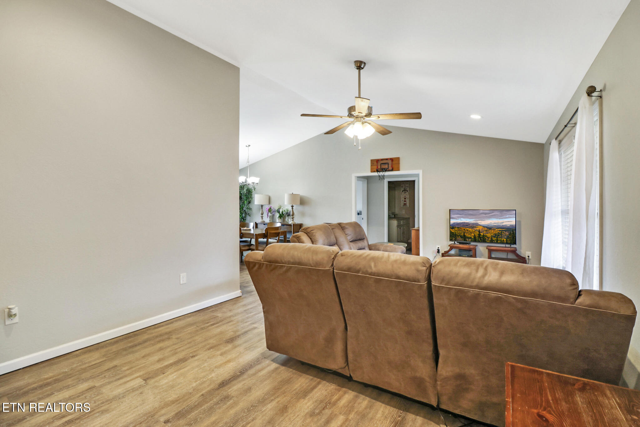 414 St Anthony Drive Jamestown TN 38556
