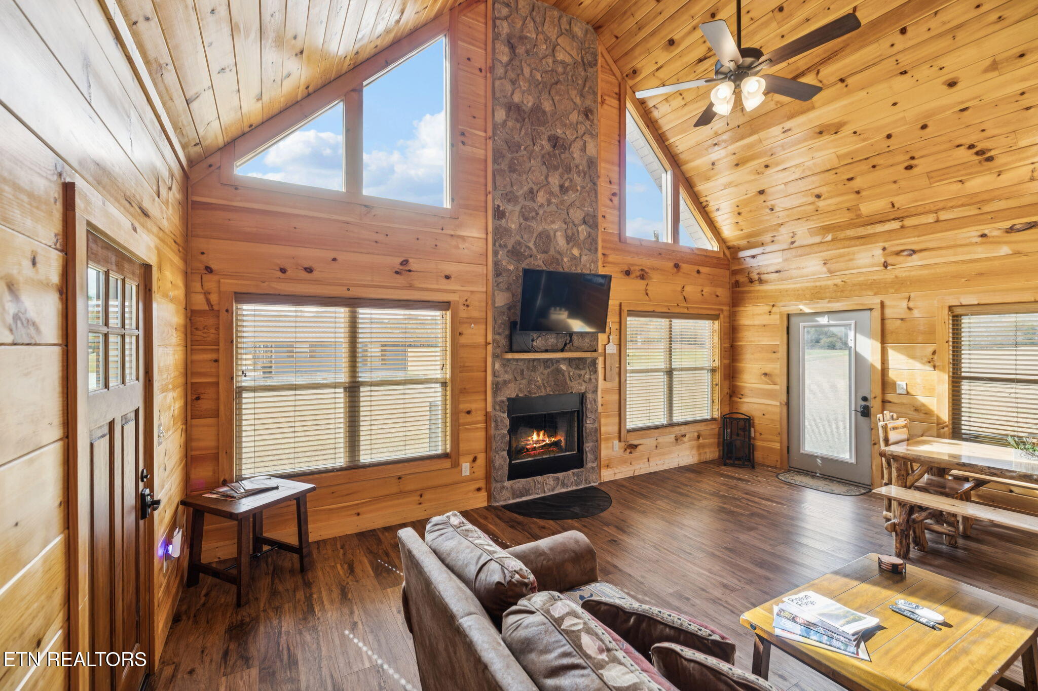 3871 Holders Grove Road Cosby TN 37722