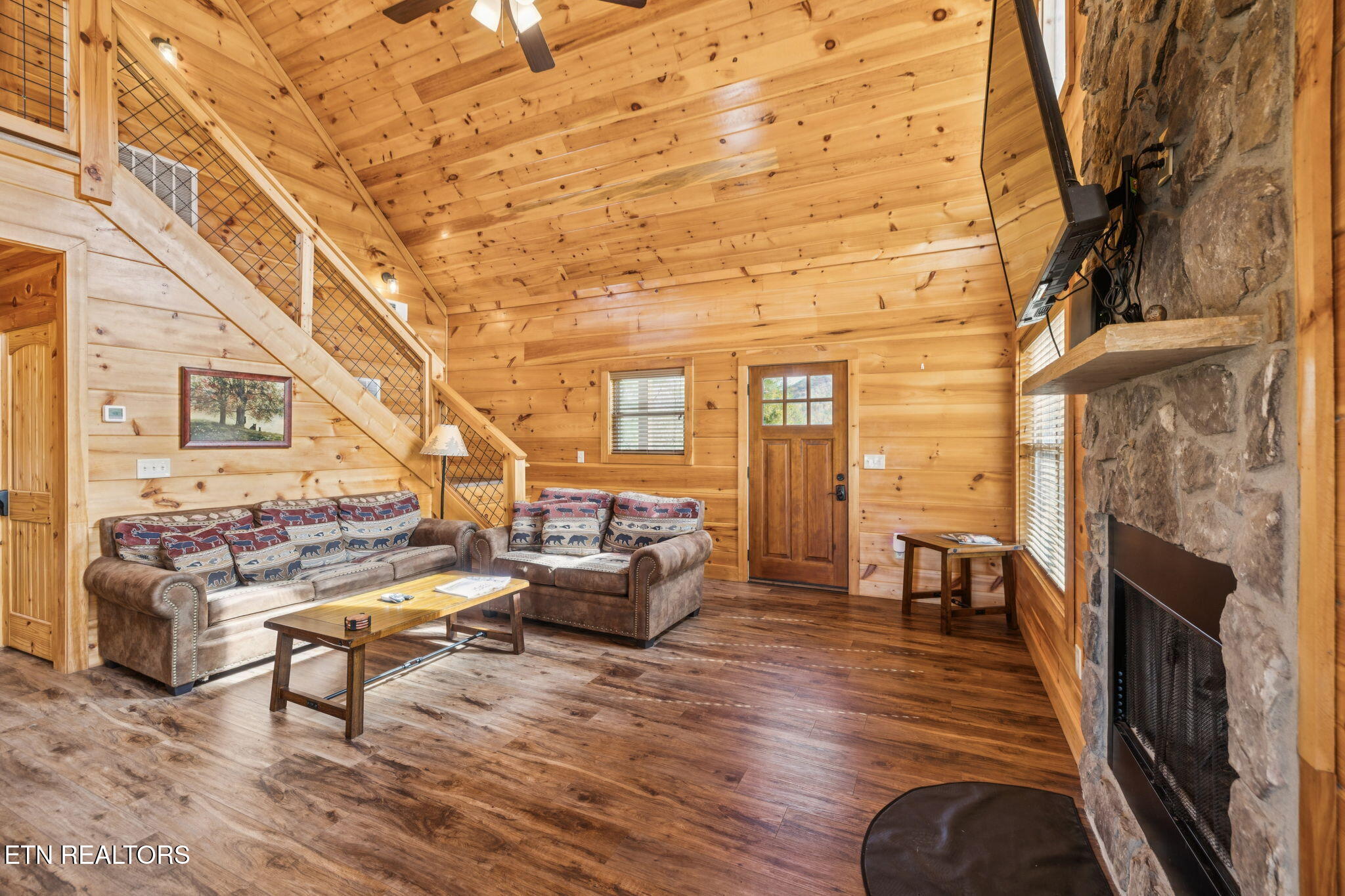 3871 Holders Grove Road Cosby TN 37722