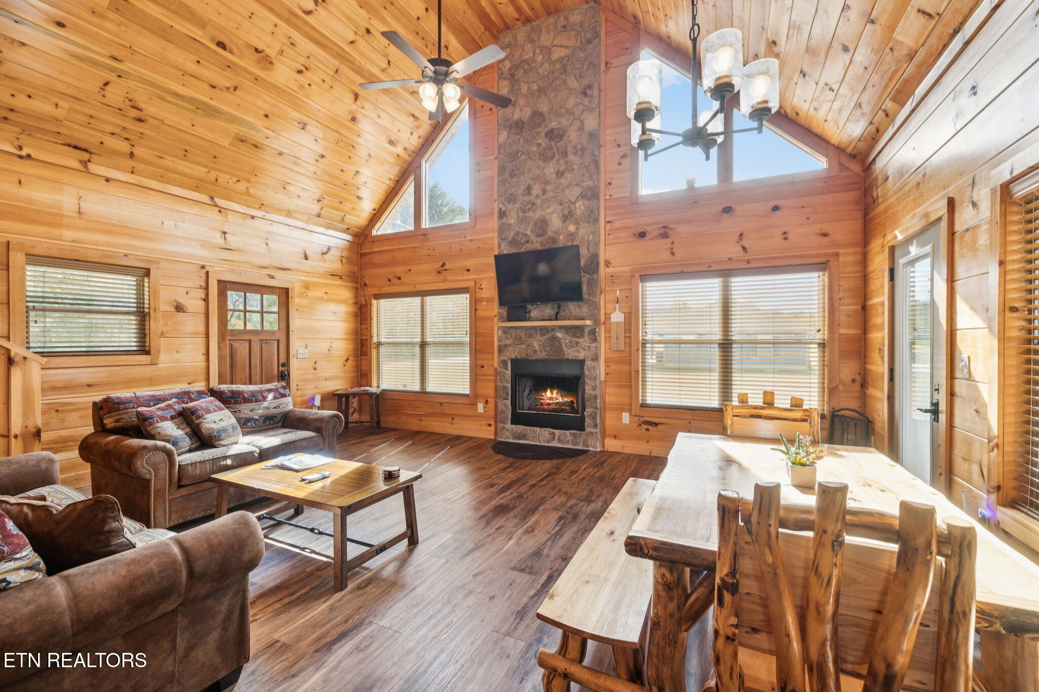 3871 Holders Grove Road Cosby TN 37722
