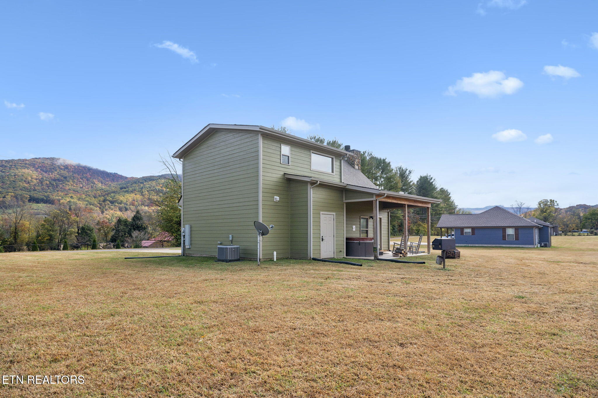 3871 Holders Grove Road Cosby TN 37722