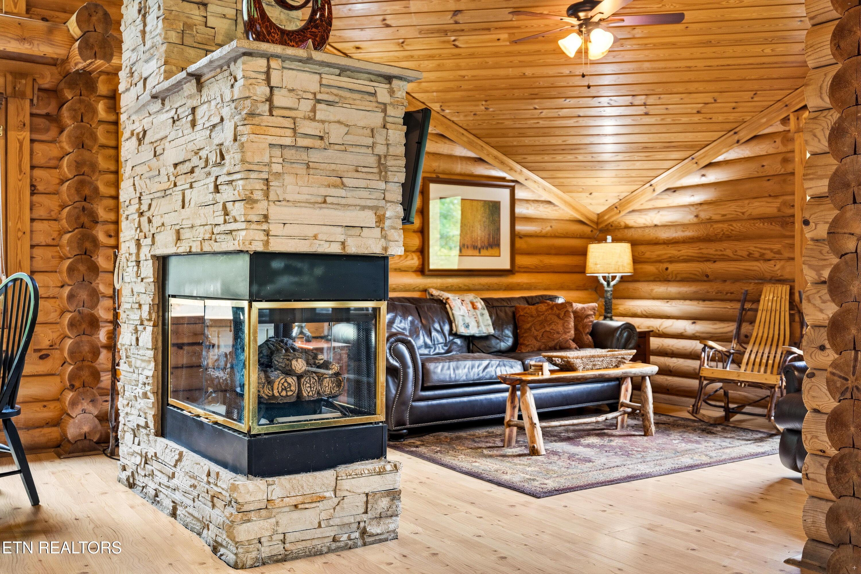 1614 Ridgecrest Drive Sevierville TN 37876
