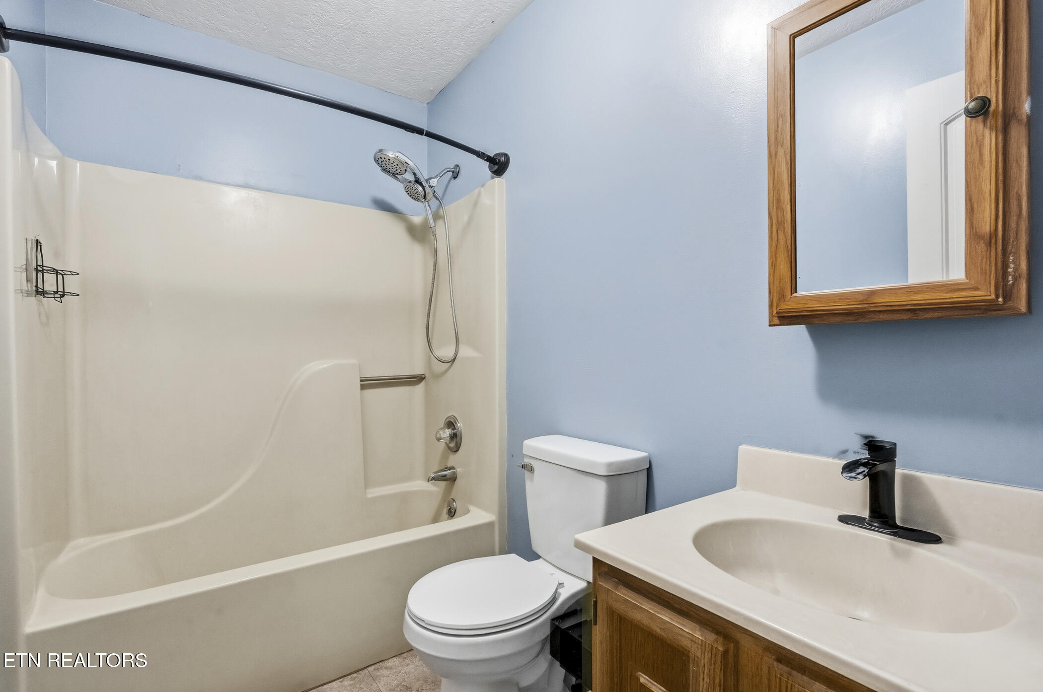 2042 Deerfield Circle New Market TN 37820