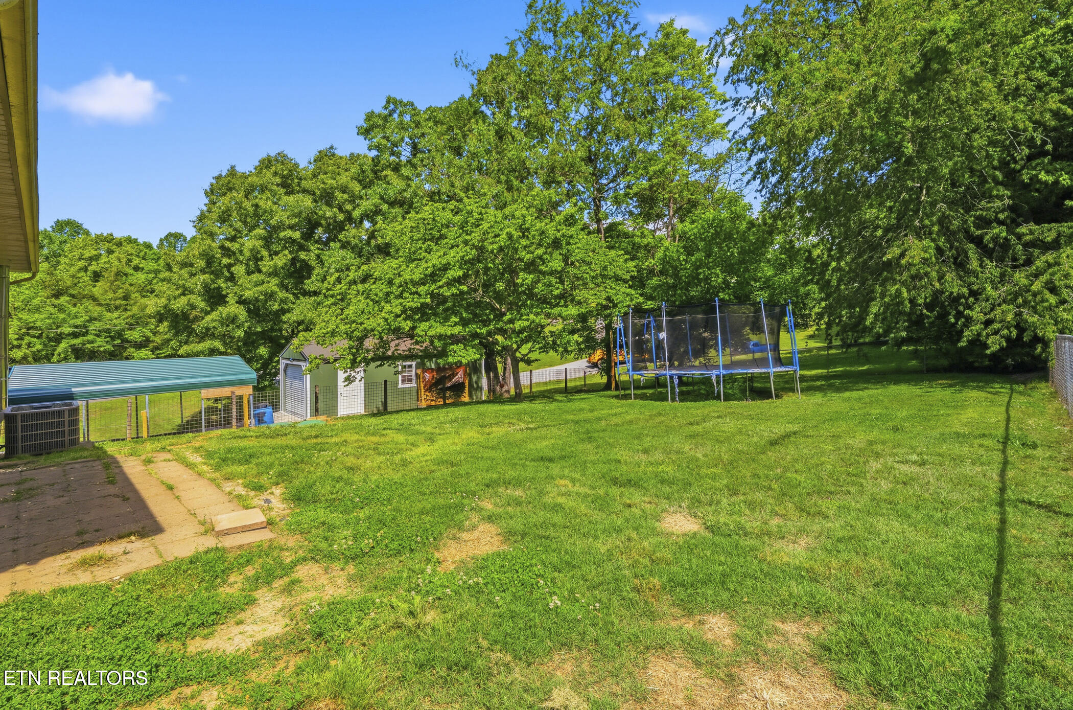 2042 Deerfield Circle New Market TN 37820