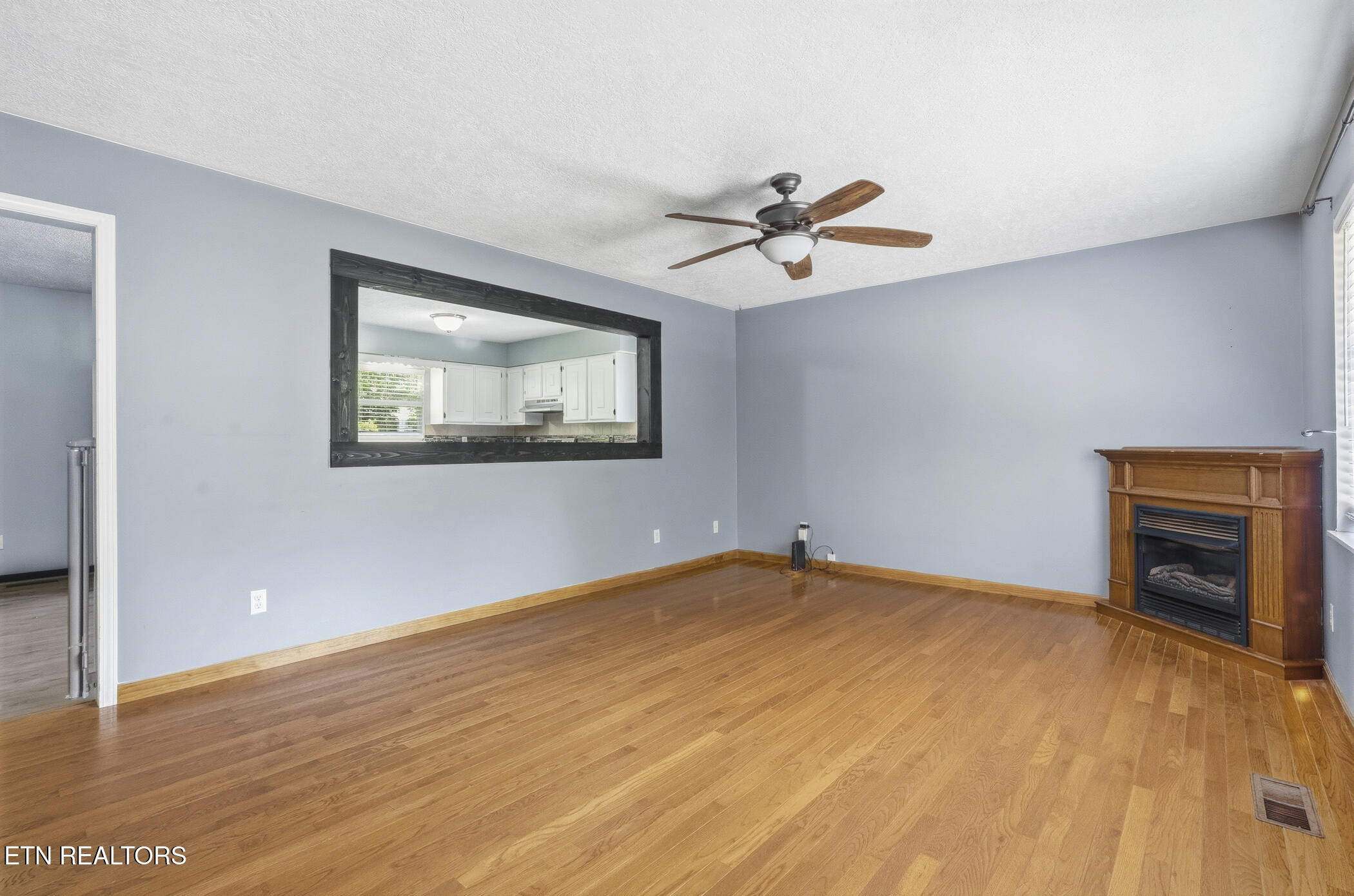 2042 Deerfield Circle New Market TN 37820