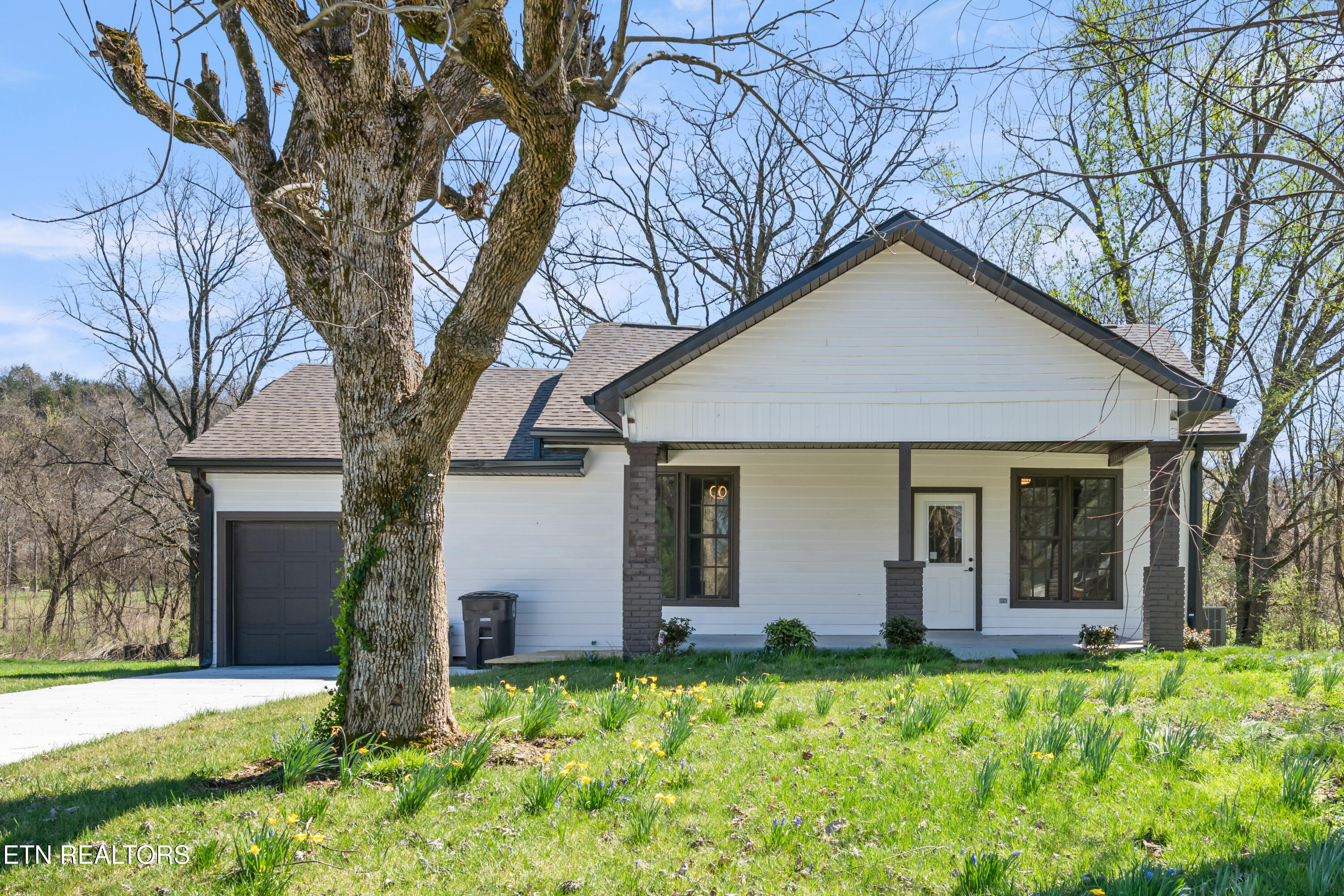 469 E Main Street Cookeville TN 38506
