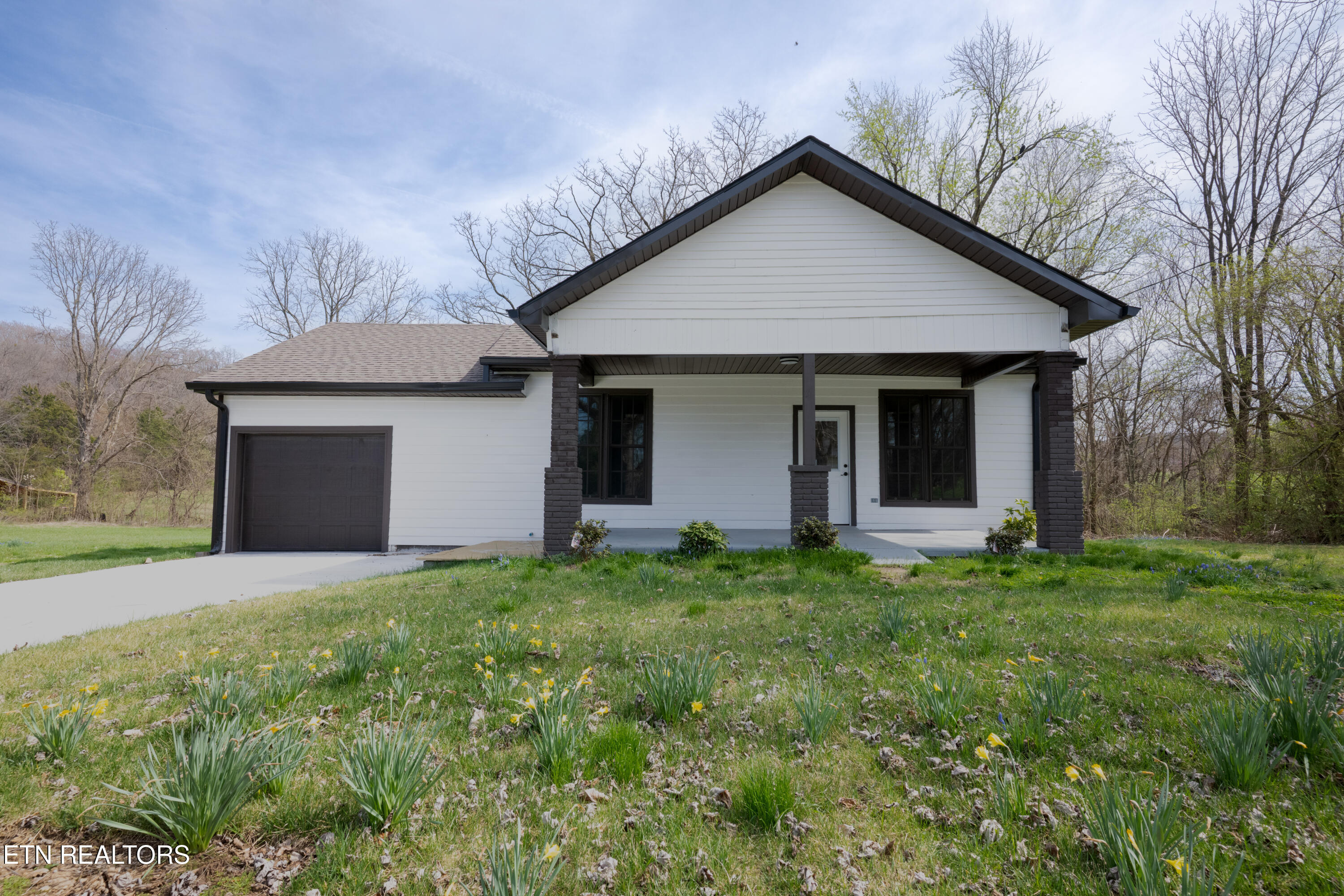 469 E Main Street Cookeville TN 38506