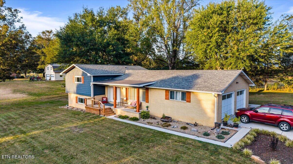328 Brown Crest Road Lafollette TN 37766