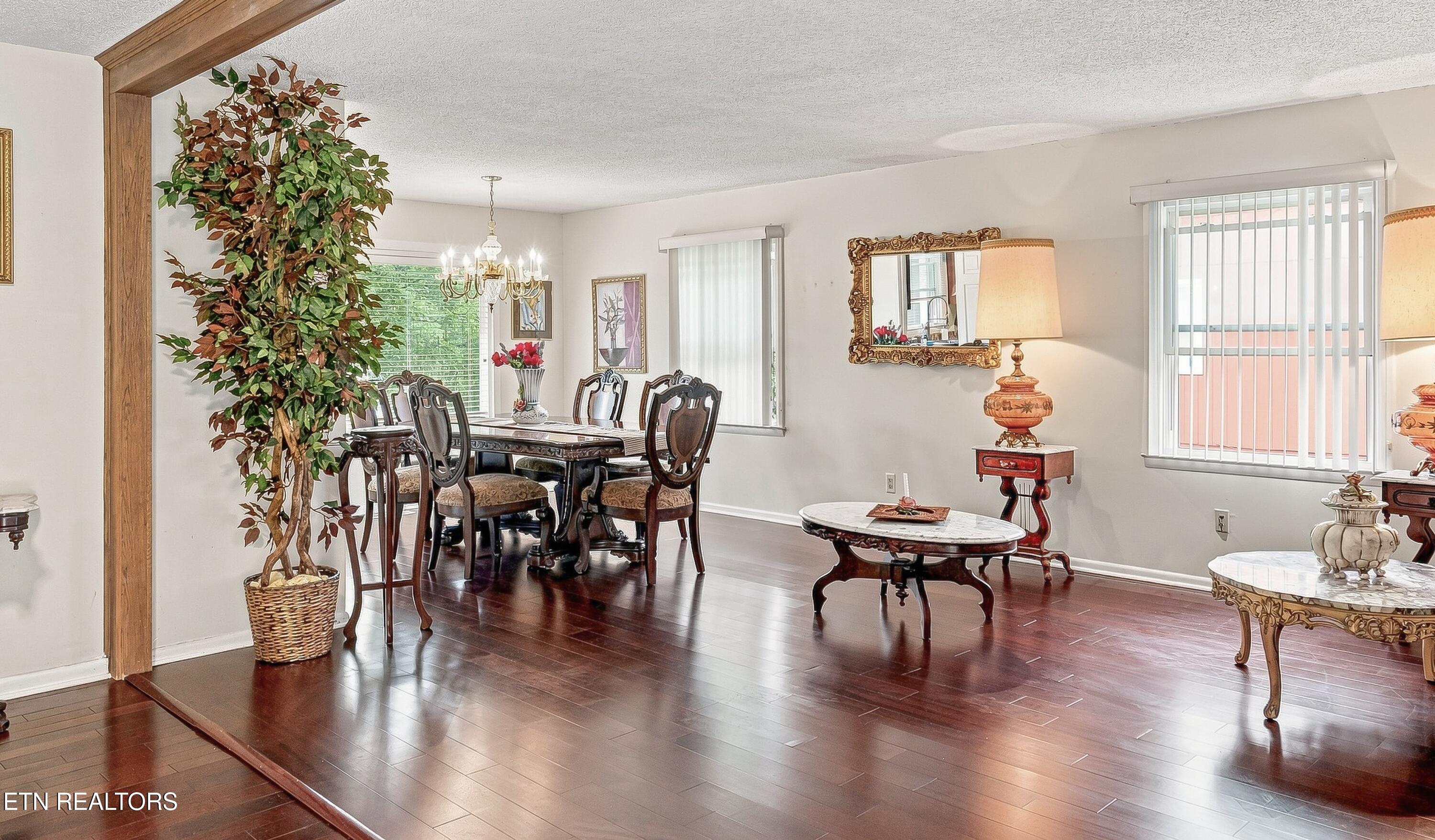 105 Trenton Drive Oak Ridge TN 37830