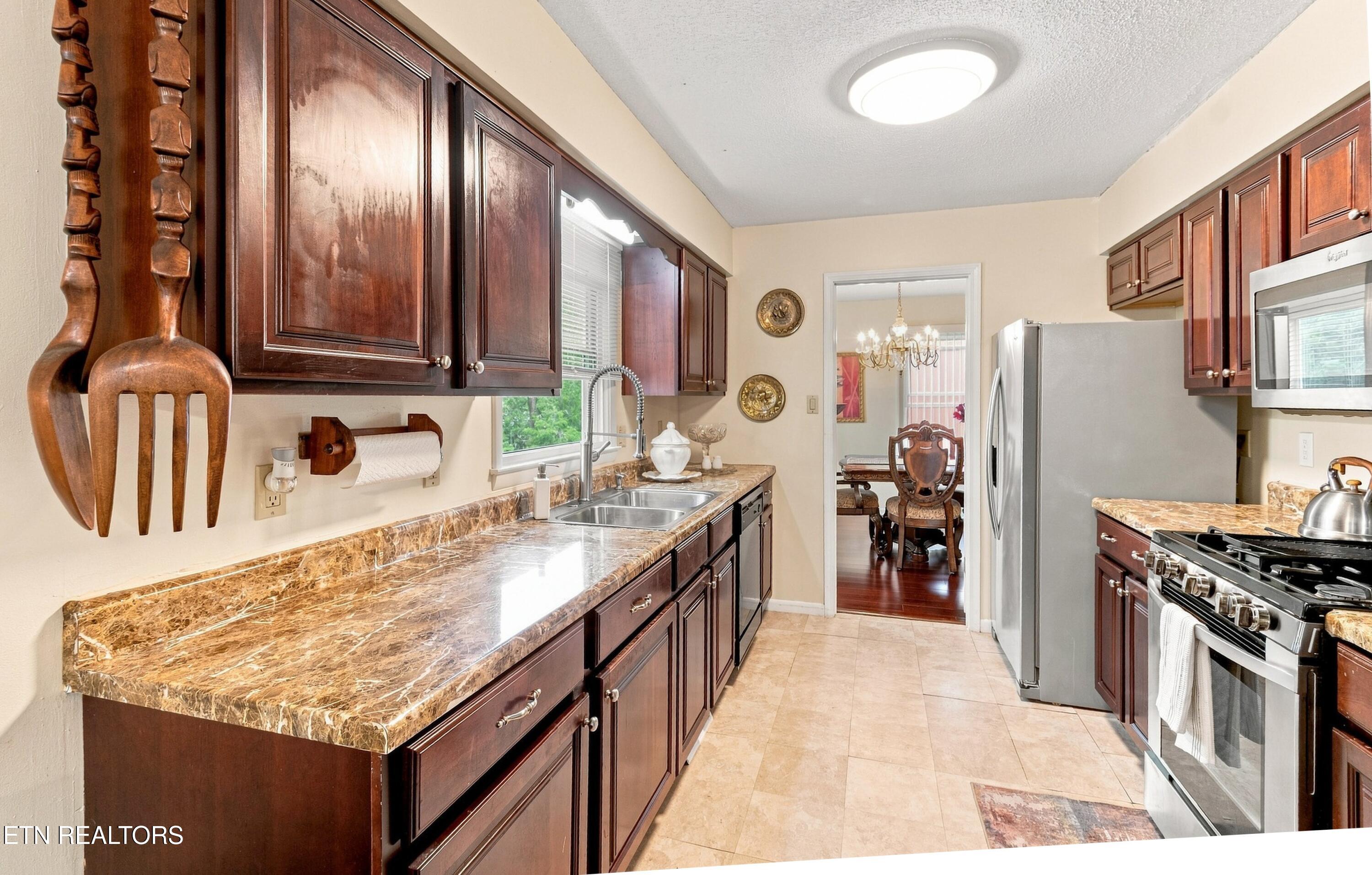 105 Trenton Drive Oak Ridge TN 37830