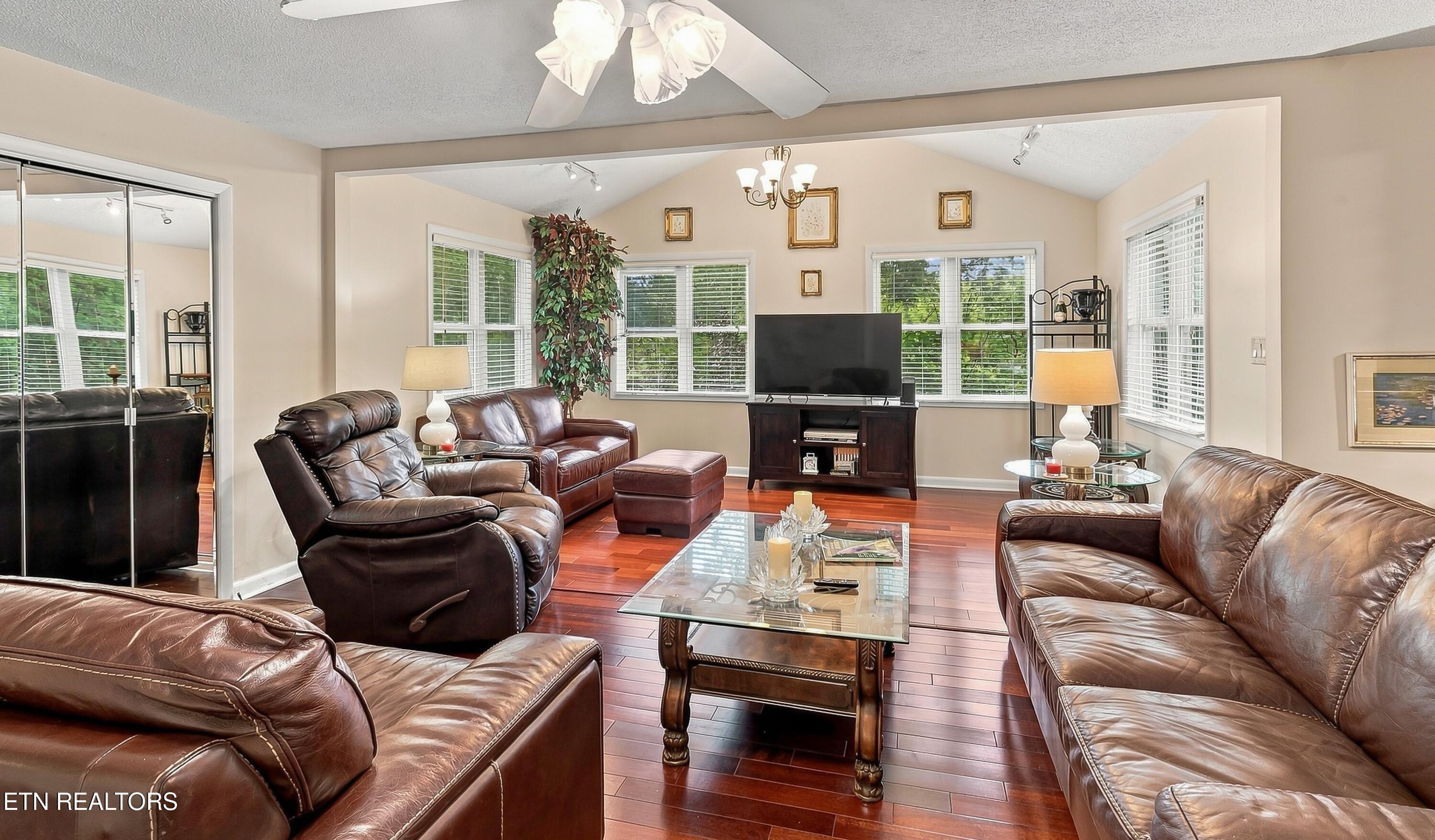 105 Trenton Drive Oak Ridge TN 37830