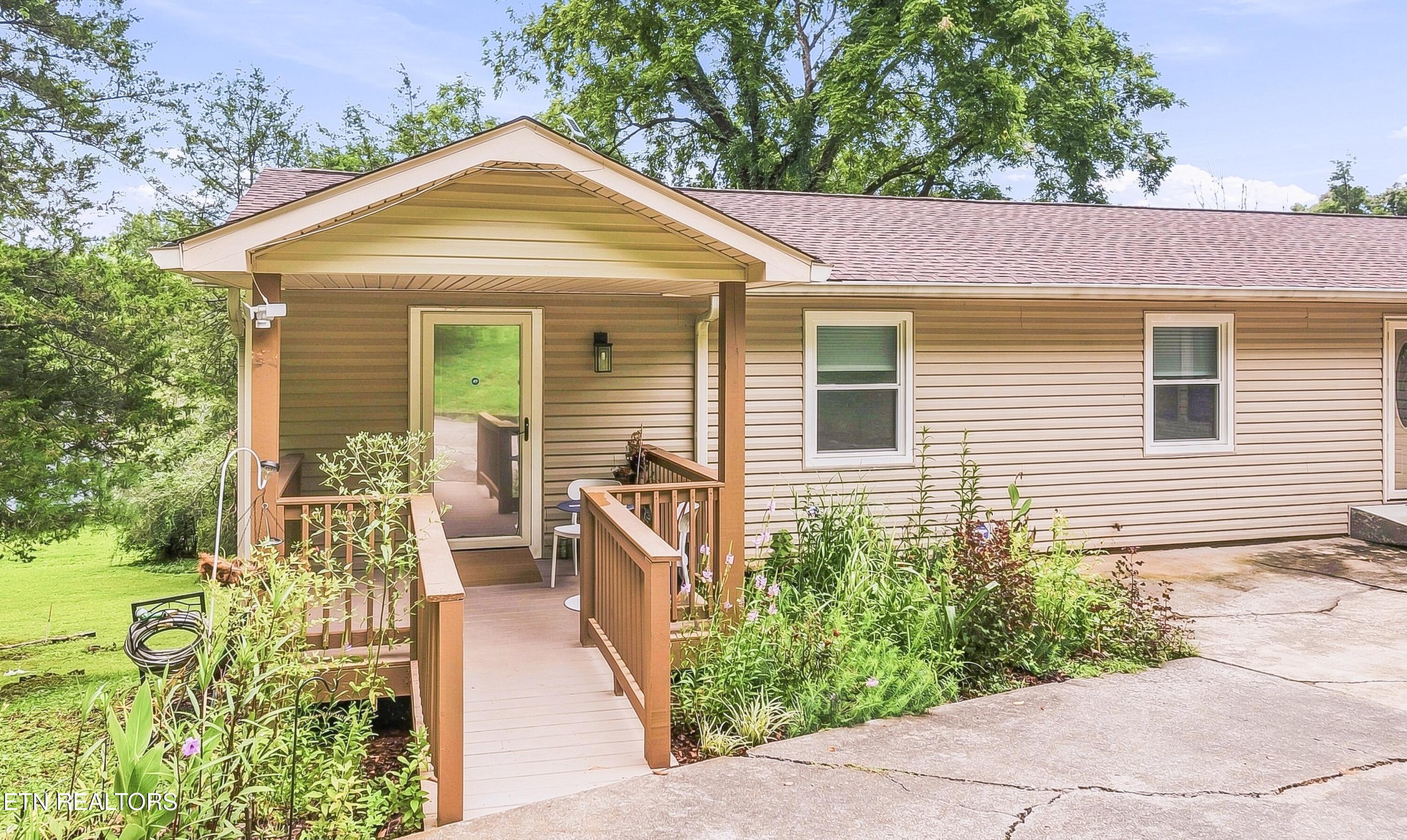 105 Trenton Drive Oak Ridge TN 37830