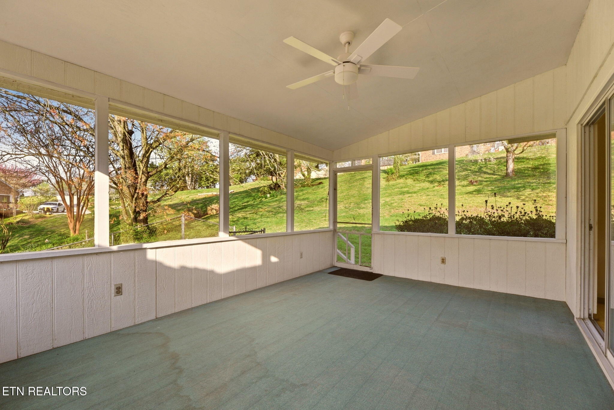 307 Walnut Street Clinton TN 37716