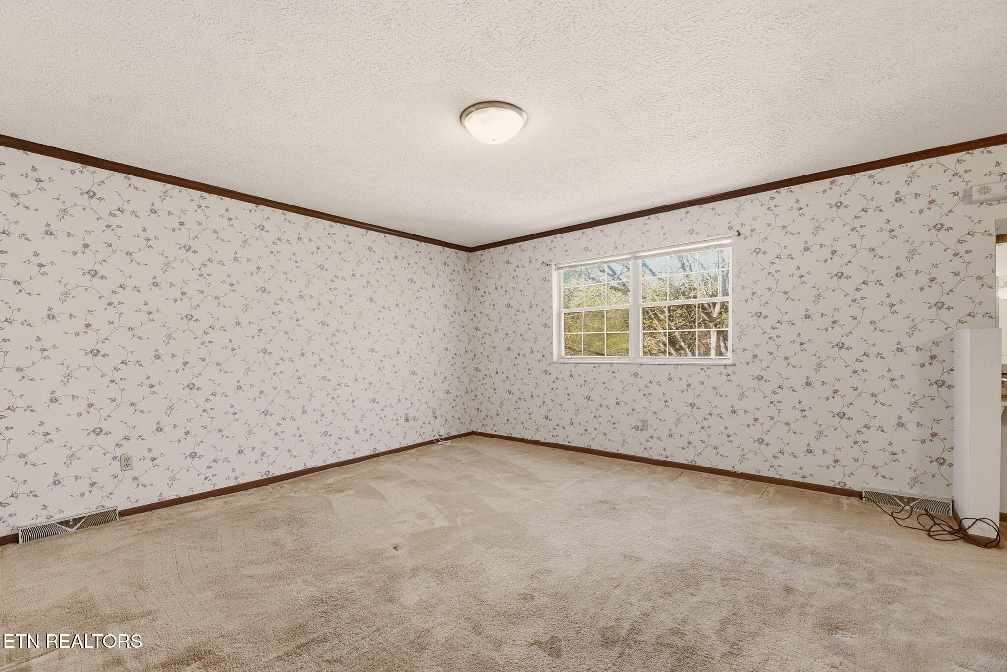 307 Walnut Street Clinton TN 37716