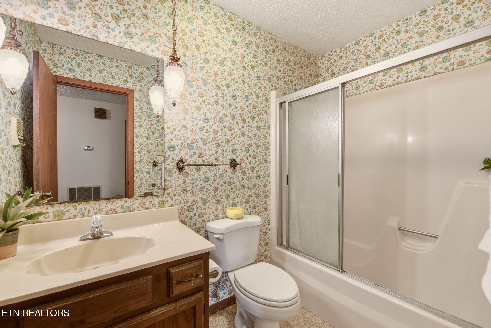 307 Walnut Street Clinton TN 37716